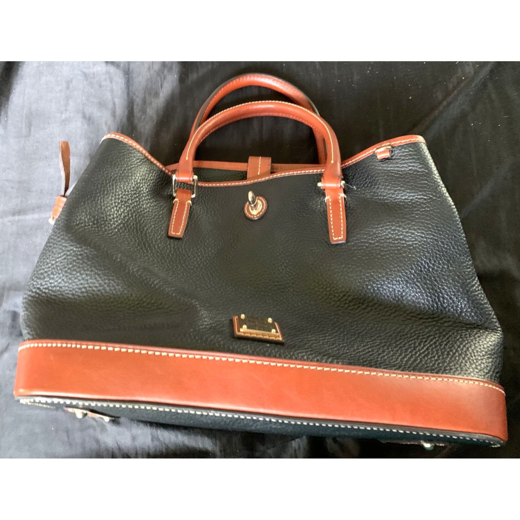 Vintage Dooney & Bourke Perry Satchel Turnlock Closure Black Leather Size ONE SIZE - 1 Thumbnail