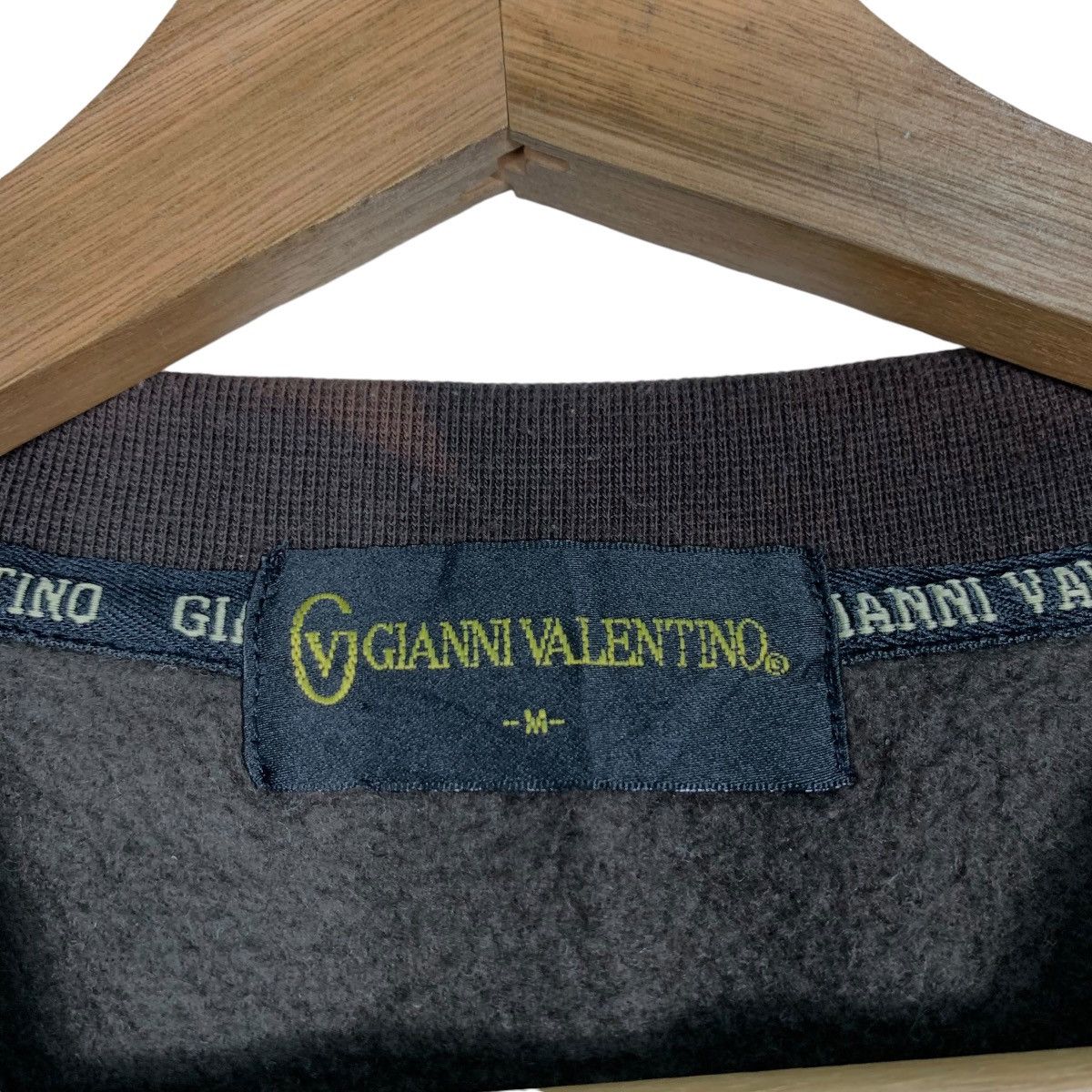 Gianni Valentino GIANNI VALENTINO Embroidery Big Logo Sweatshirt #1247-C56 Size US M / EU 48-50 / 2 - 11 Thumbnail