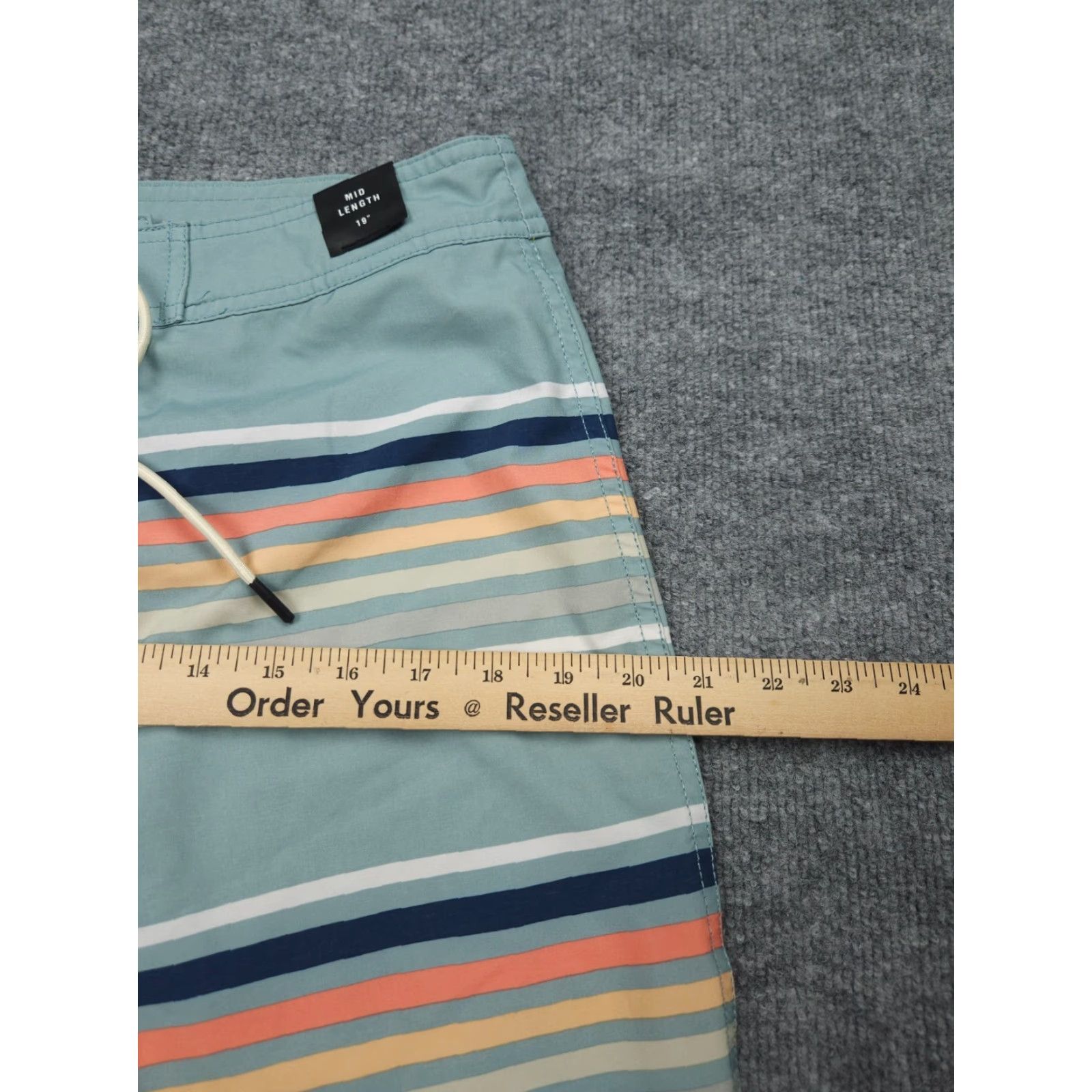 RVCA RVCA Swim Trunks Shorts Men 32 Blue Striped Hawaiian 19" NWT Board Shorts Multicolor Size US 32 / EU 48 - 7 Thumbnail