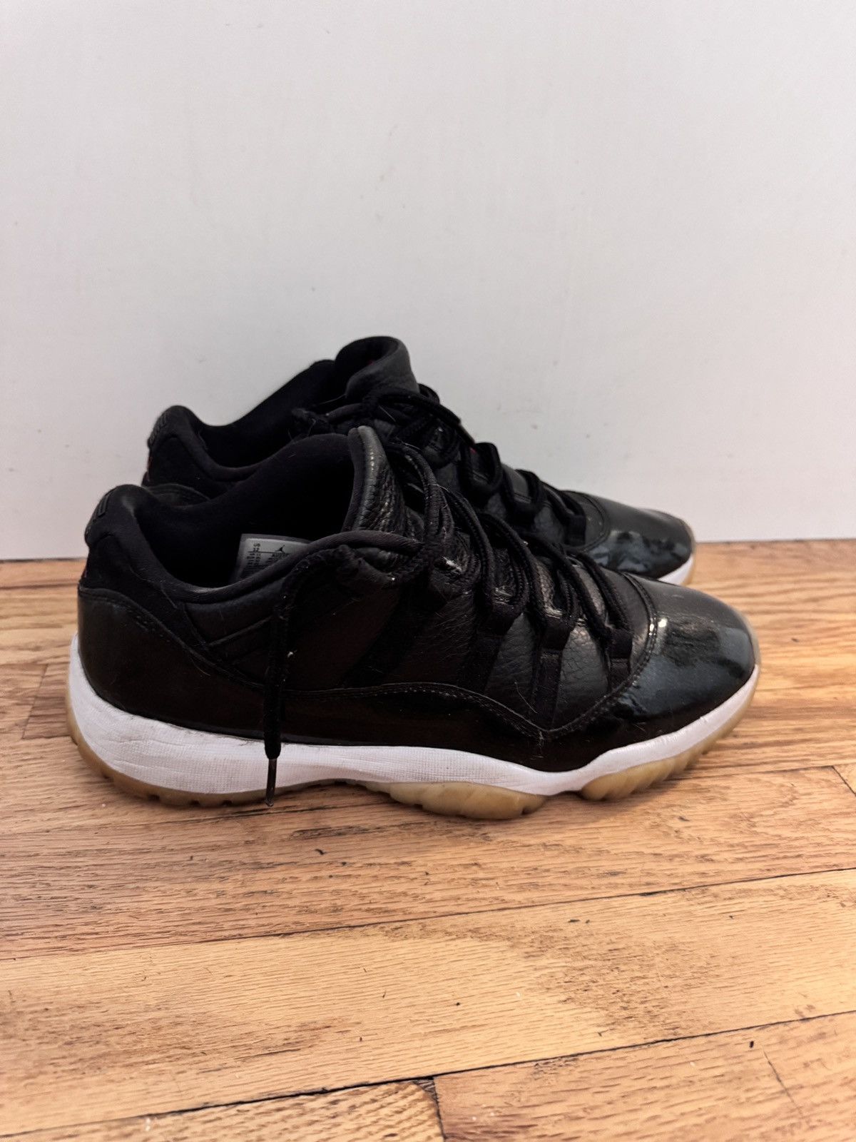 Jordan Brand 72-10 Jordan 11 Lows Size US 12 / EU 45 - 6 Thumbnail