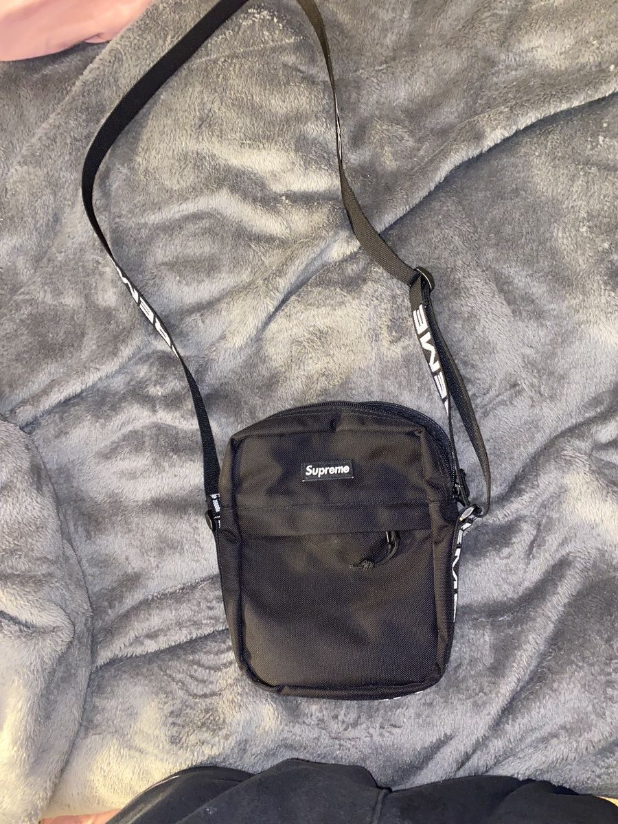 image of Supreme Shoulder Bag (Ss18) in Black, Men's