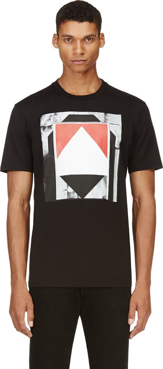 Givenchy Black Abstract Triangle Portrait Print T-Shirt Size US S / EU 44-46 / 1 - 2 Thumbnail