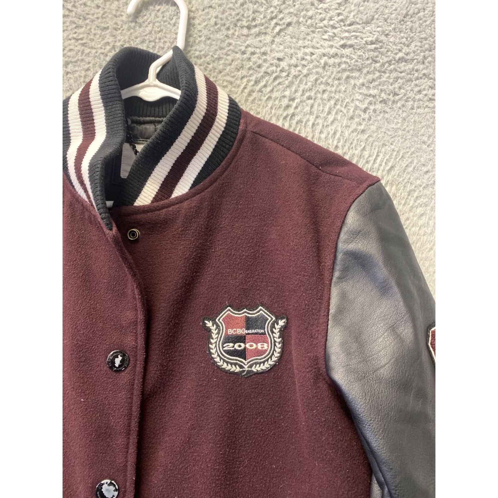 BCBGeneration VINTAGE BCBGeneration Wool Faux Leather Letterman Bomber Jacket XS Burgundy/Black Womens Size XS / US 0-2 / IT 36-38 - 2 Thumbnail