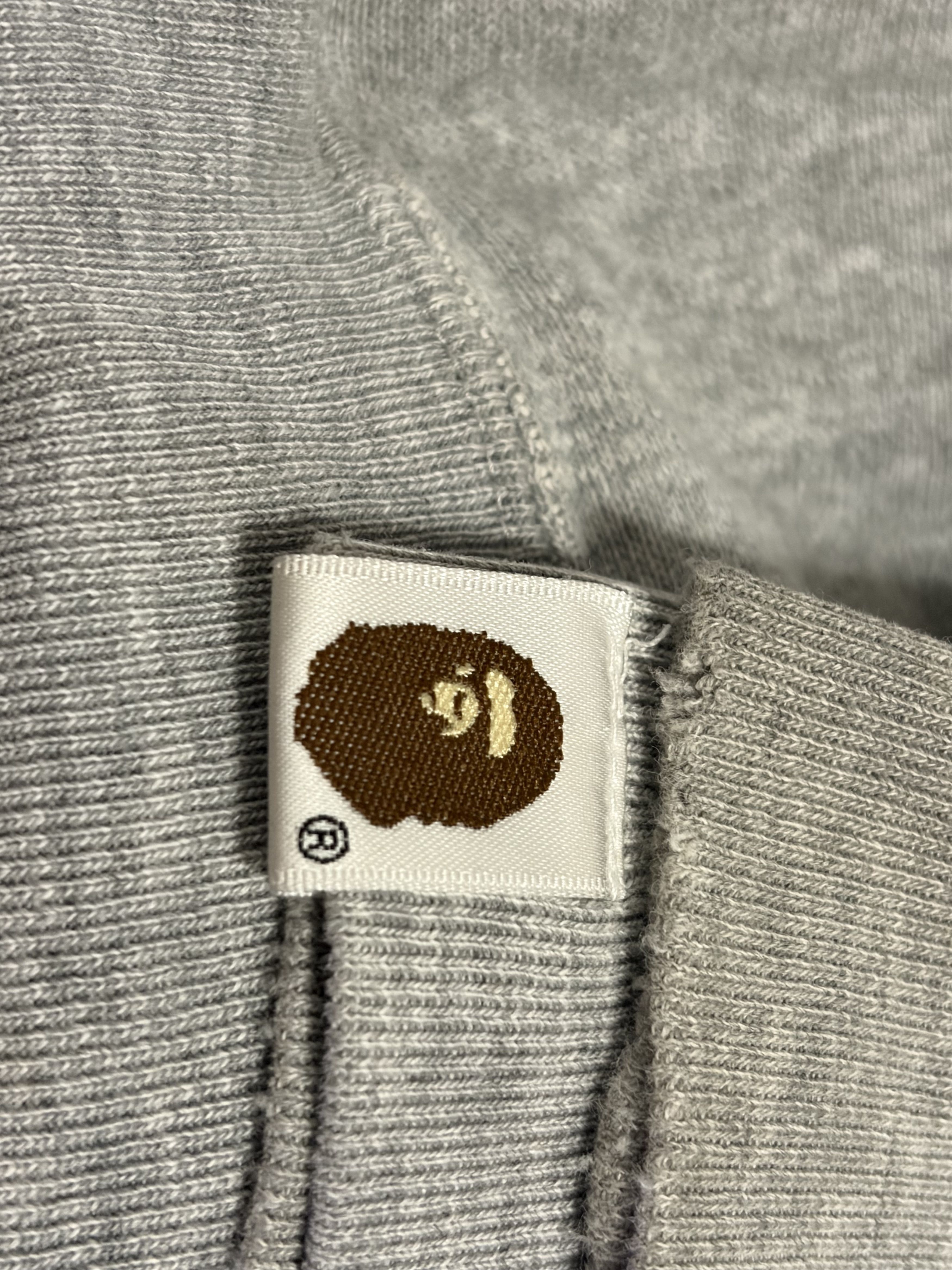 Bape BAPE Classic Ape Head Hoodie Grey XL - Rare 24" P2P Fit Size US XL / EU 56 / 4 - 5 Thumbnail