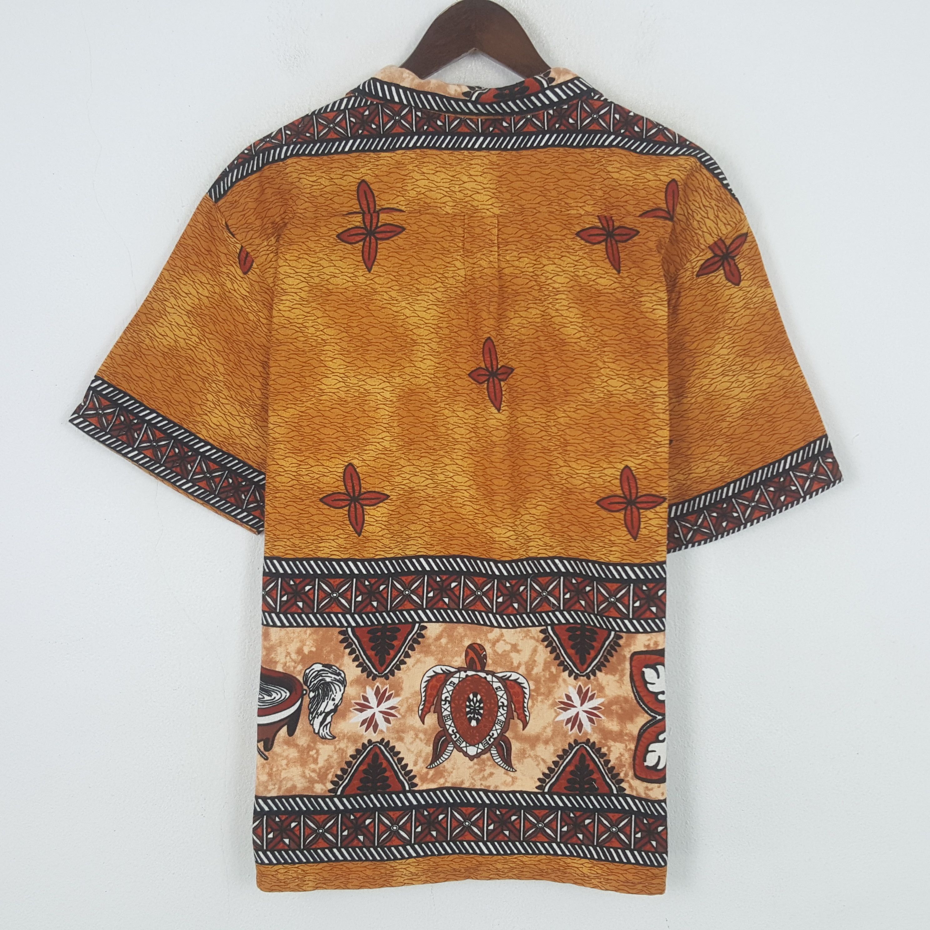 Vintage Vintage Hawaii Oversize Style Button Up Shirt Size US M / EU 48-50 / 2 - 3 Thumbnail