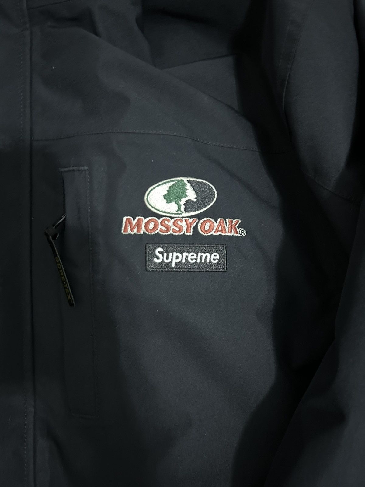 Supreme Supreme GORE-TEX Mossy Oak Jacket Size US L / EU 52-54 / 3 - 2 Thumbnail