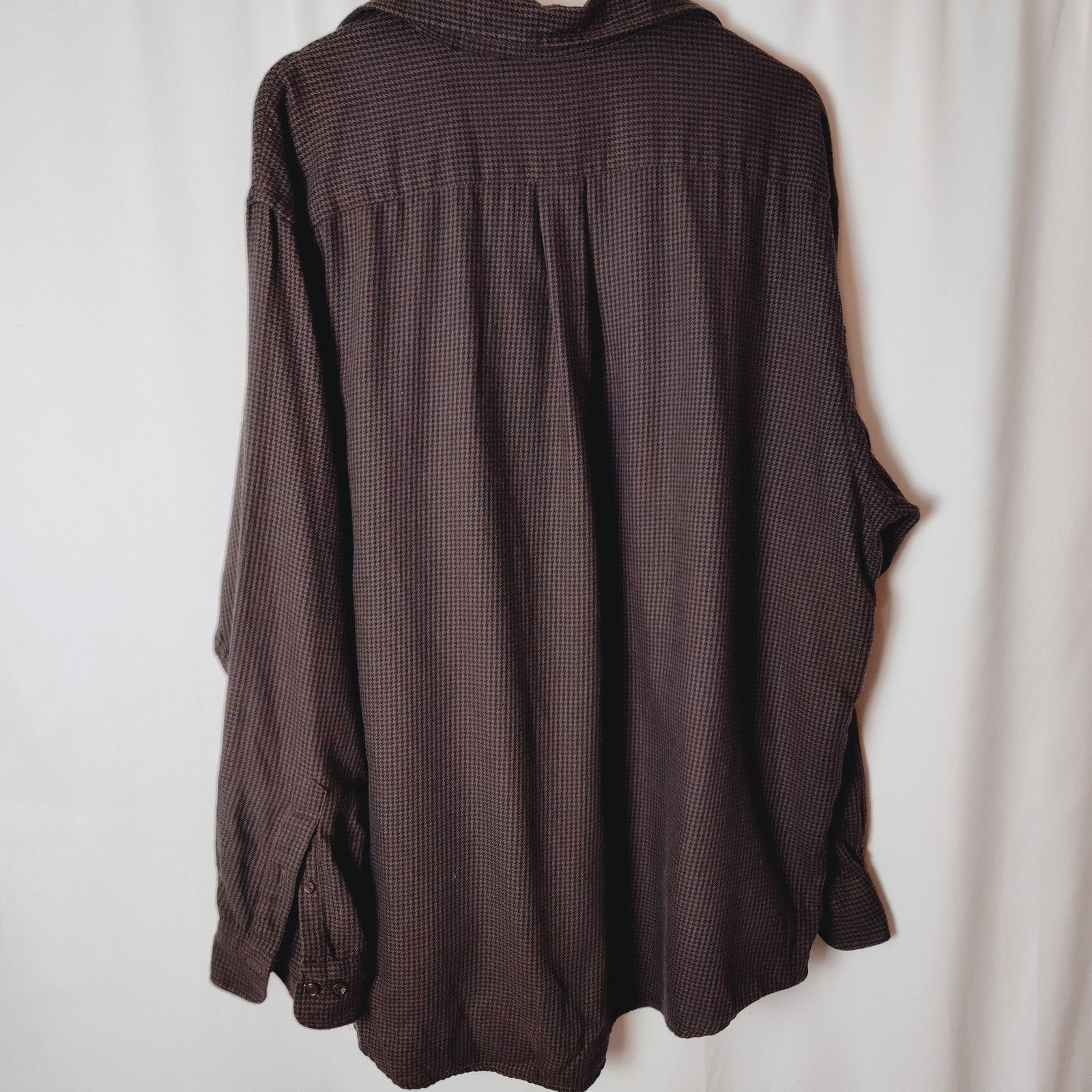 Brooks Brothers Brooks Brothers Men's Button-Up Madison Brown XL Size US XL / EU 56 / 4 - 4 Thumbnail