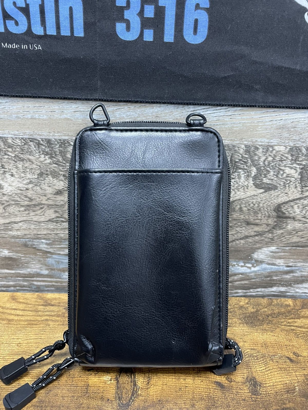 Bape OS - “ A Bathing Ape “ Phone Side Bag Size ONE SIZE - 7 Thumbnail