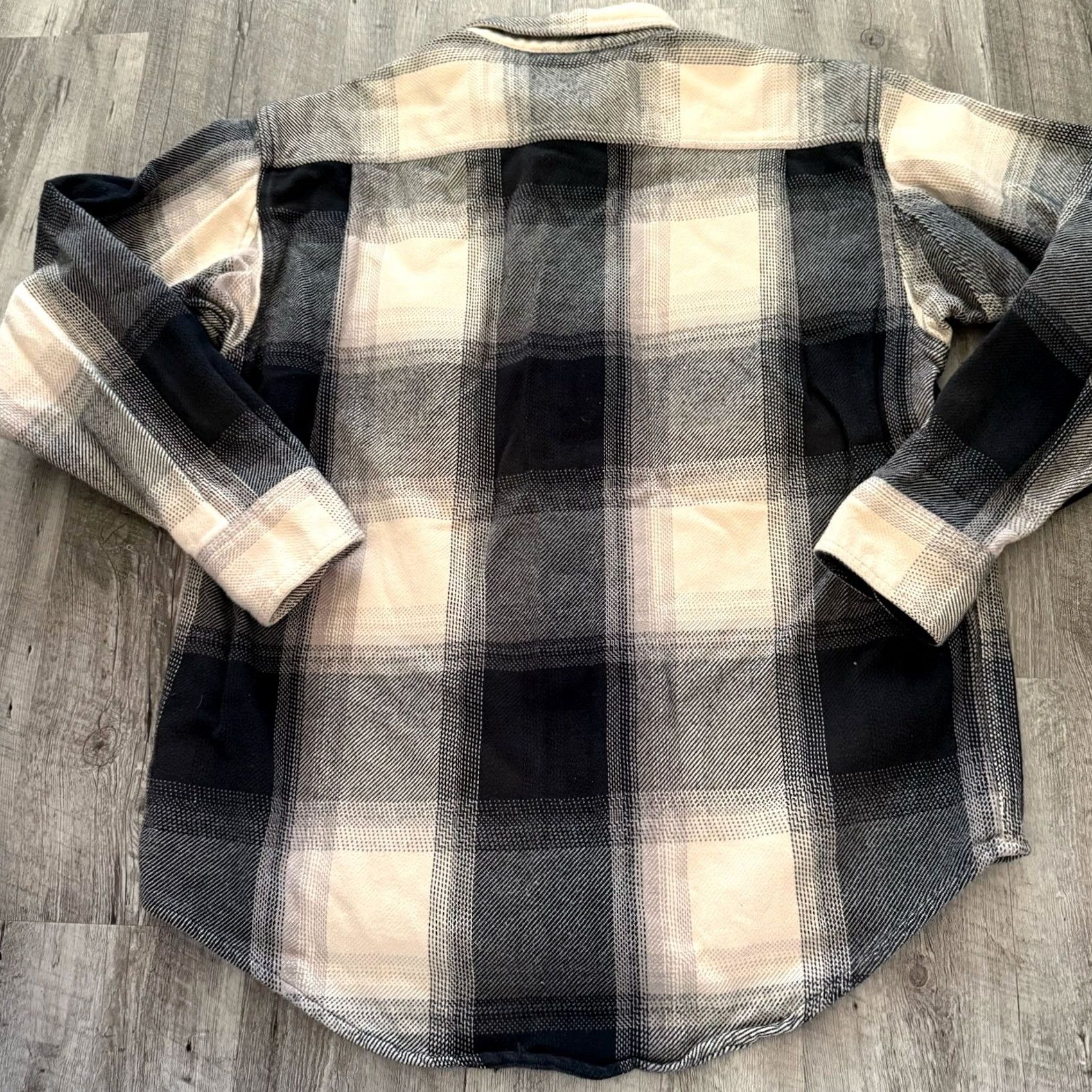 Vintage Cabelas Heavyweight Shirt Mens Large Long Sleeve Plaid Button Up Outdoor Black Casual Workwear Size US L / EU 52-54 / 3 - 5 Thumbnail