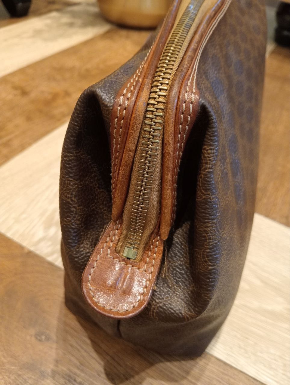 Celine VINTAGE CELINE PARIS MONOGRAM CLUTCH BAG Size ONE SIZE - 7 Thumbnail