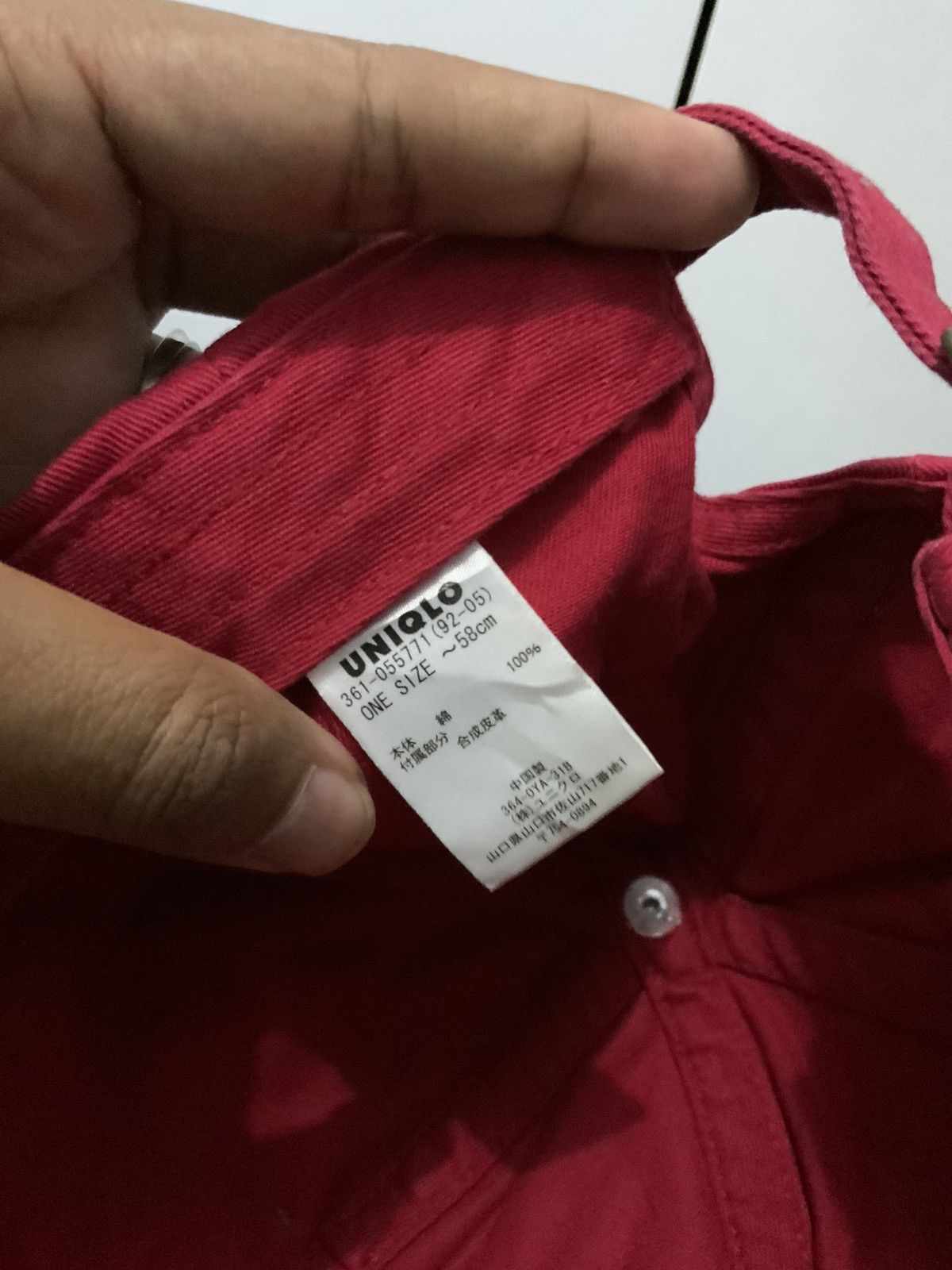 Uniqlo Uniqlo Distressed Plain Red Streetwear Hat Size ONE SIZE - 12 Thumbnail