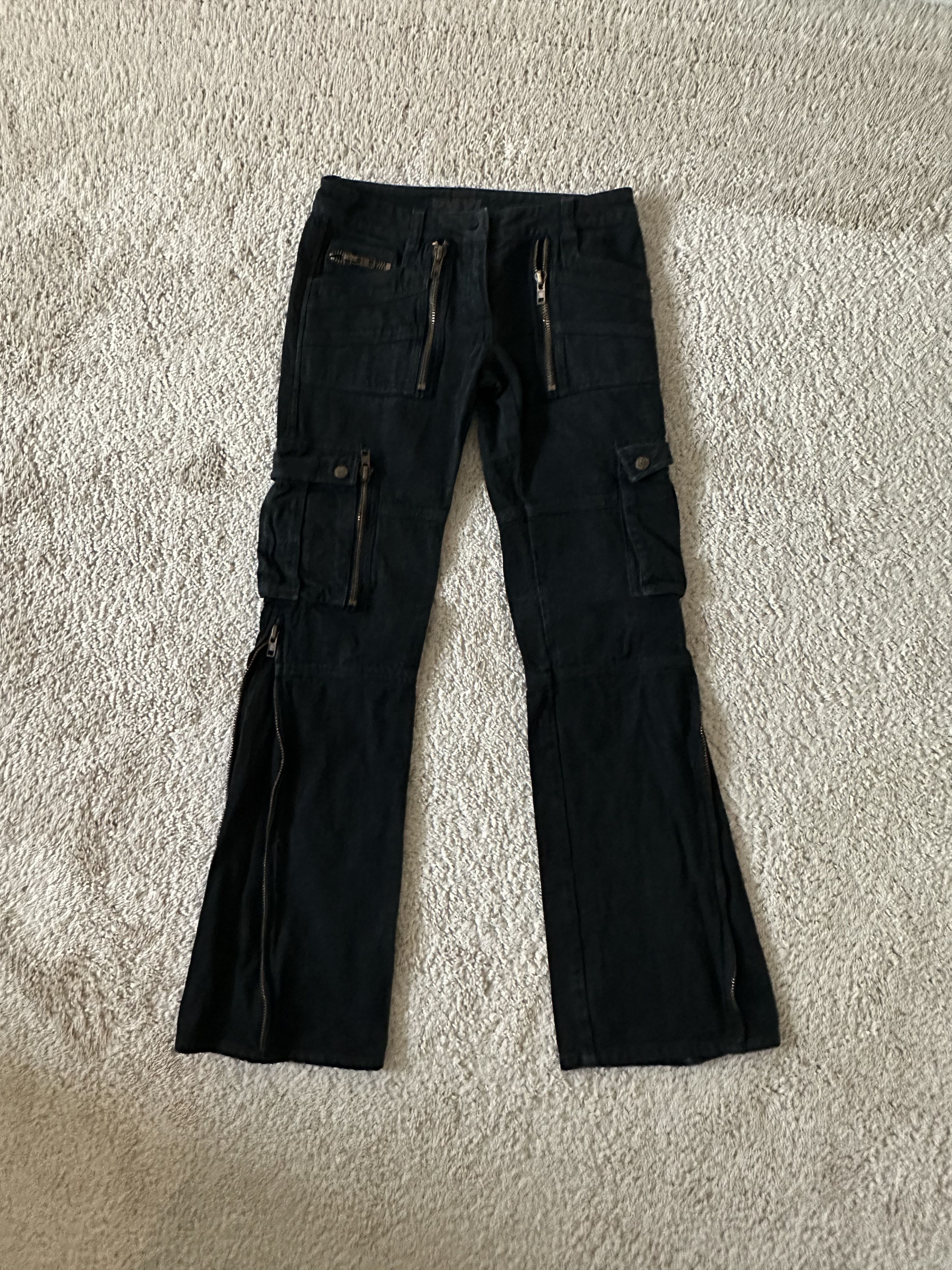 Japanese Brand Love Girls Market Vintage Japanese Low-Rise Cargo Pants Size US 26 / EU 42 - 1 Thumbnail