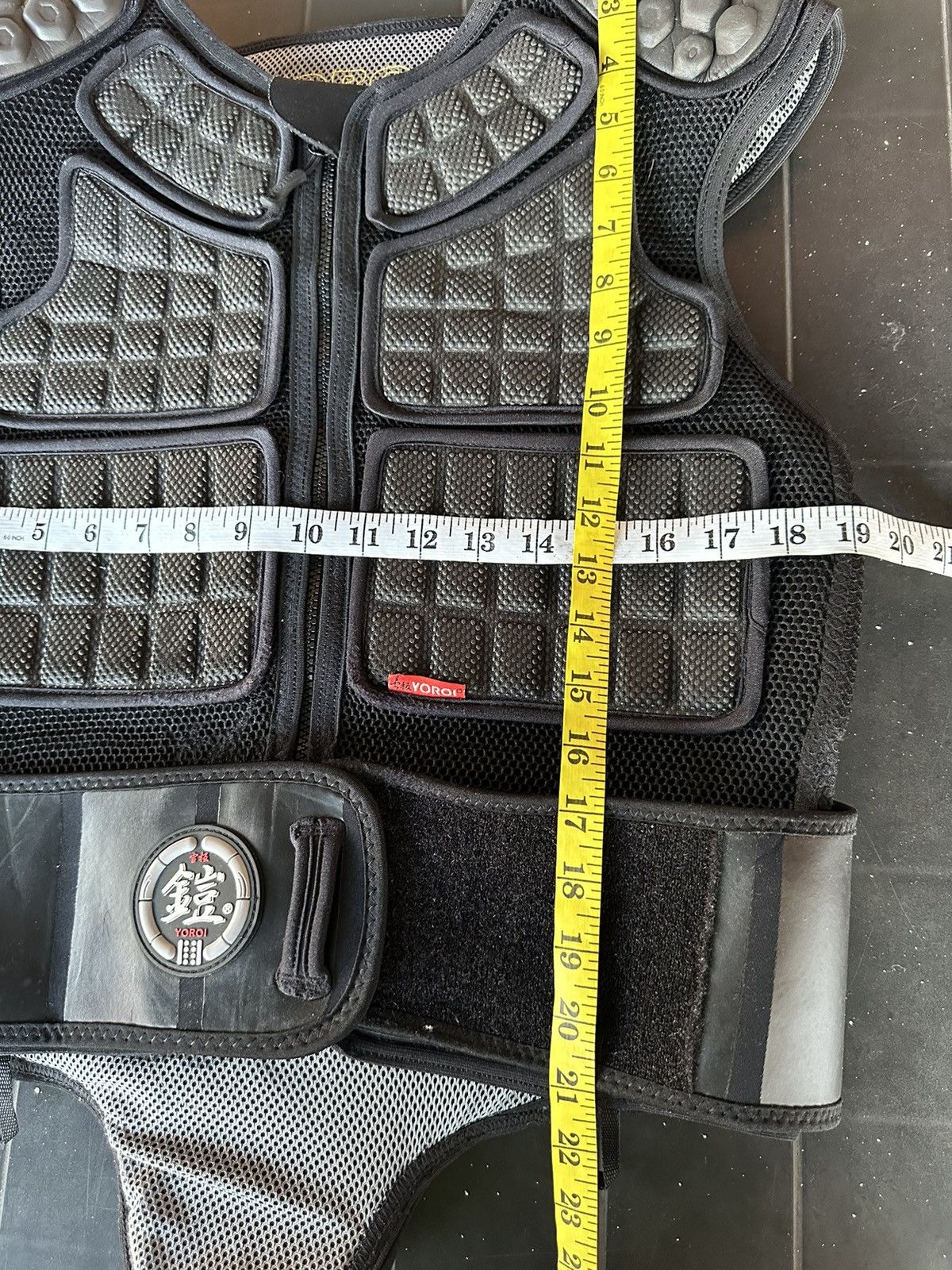 Japanese Brand Armor Protector Snow Plate YOROI M Size - Wear/Equipment Size US L / EU 52-54 / 3 - 17 Thumbnail