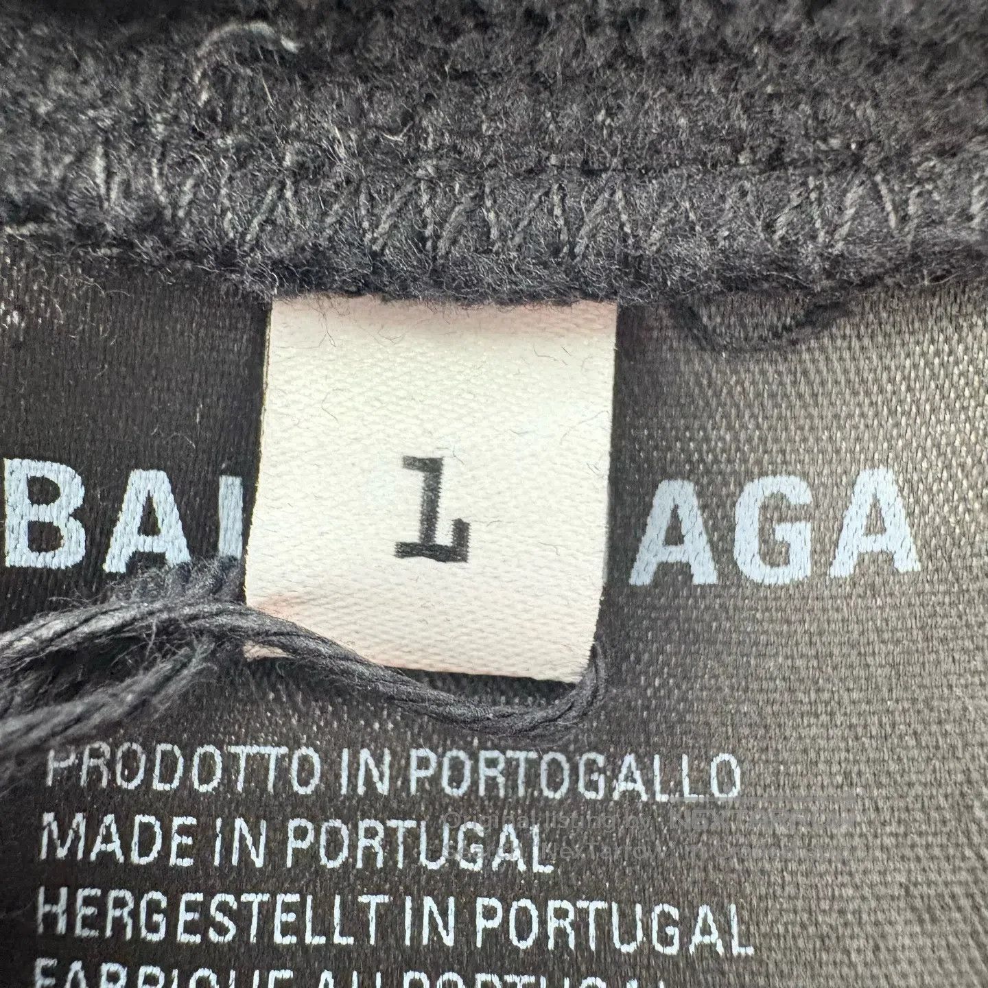 Balenciaga Balenciaga sizeL Aya Nakamura's celebrity poster features a Size US L / EU 52-54 / 3 - 5 Thumbnail