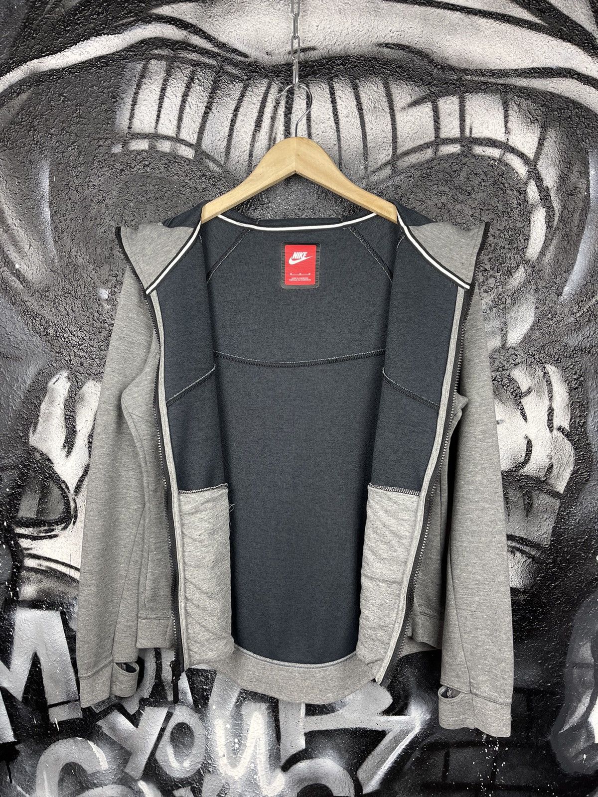 Nike Nike Sportswear Tech Fleece Grey Windrunner Full Zip Hoodie Women’s Size Medium Size M / US 6-8 / IT 42-44 - 9 Thumbnail