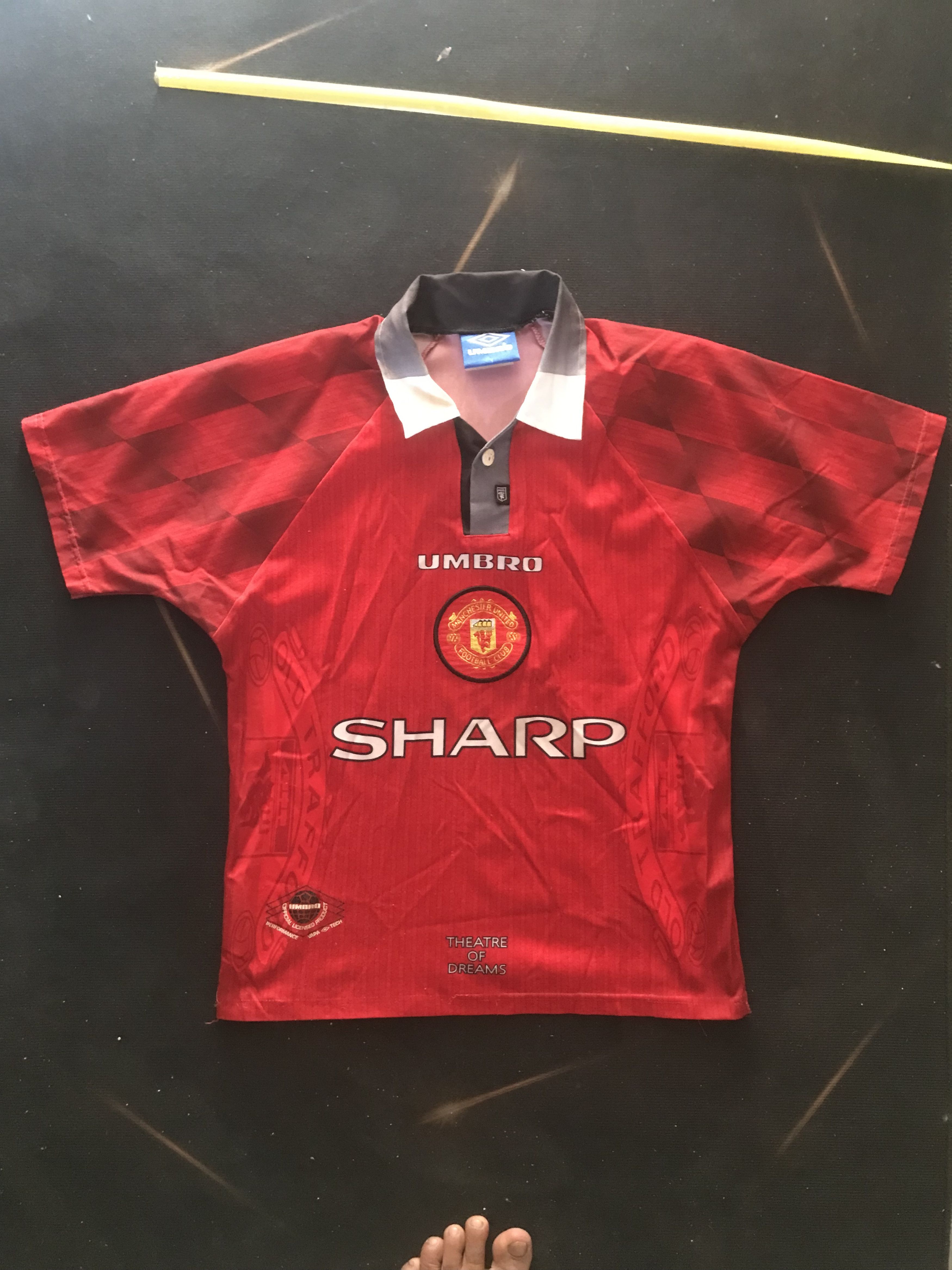 Umbro Vtg 90’s Man U Size US M / EU 48-50 / 2 - 1 Thumbnail