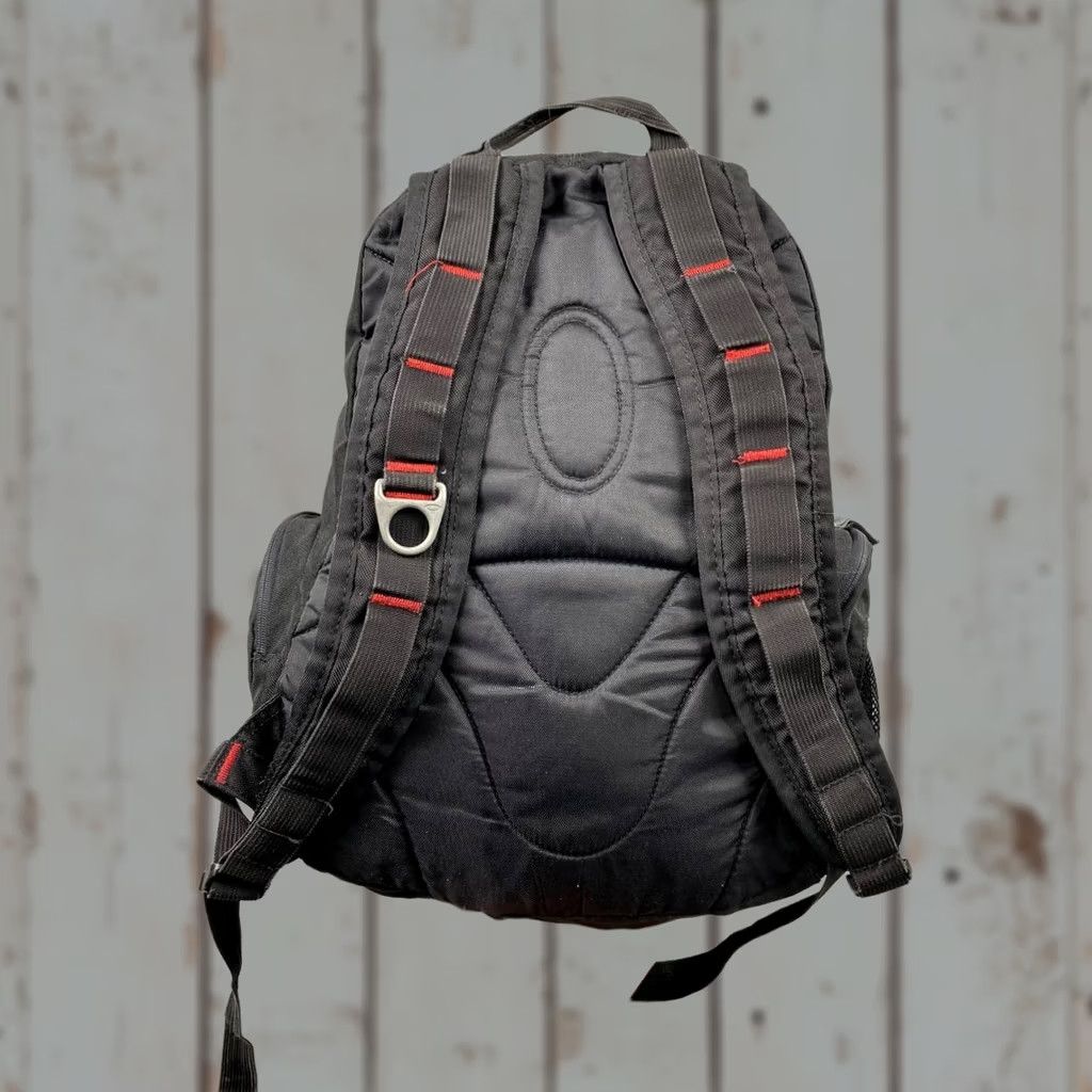 Oakley VINTAGE Oakley Backpack TFG Travel Casual Large Black Mens Nylon Canvas Pockets Zip Size ONE SIZE - 1 Thumbnail
