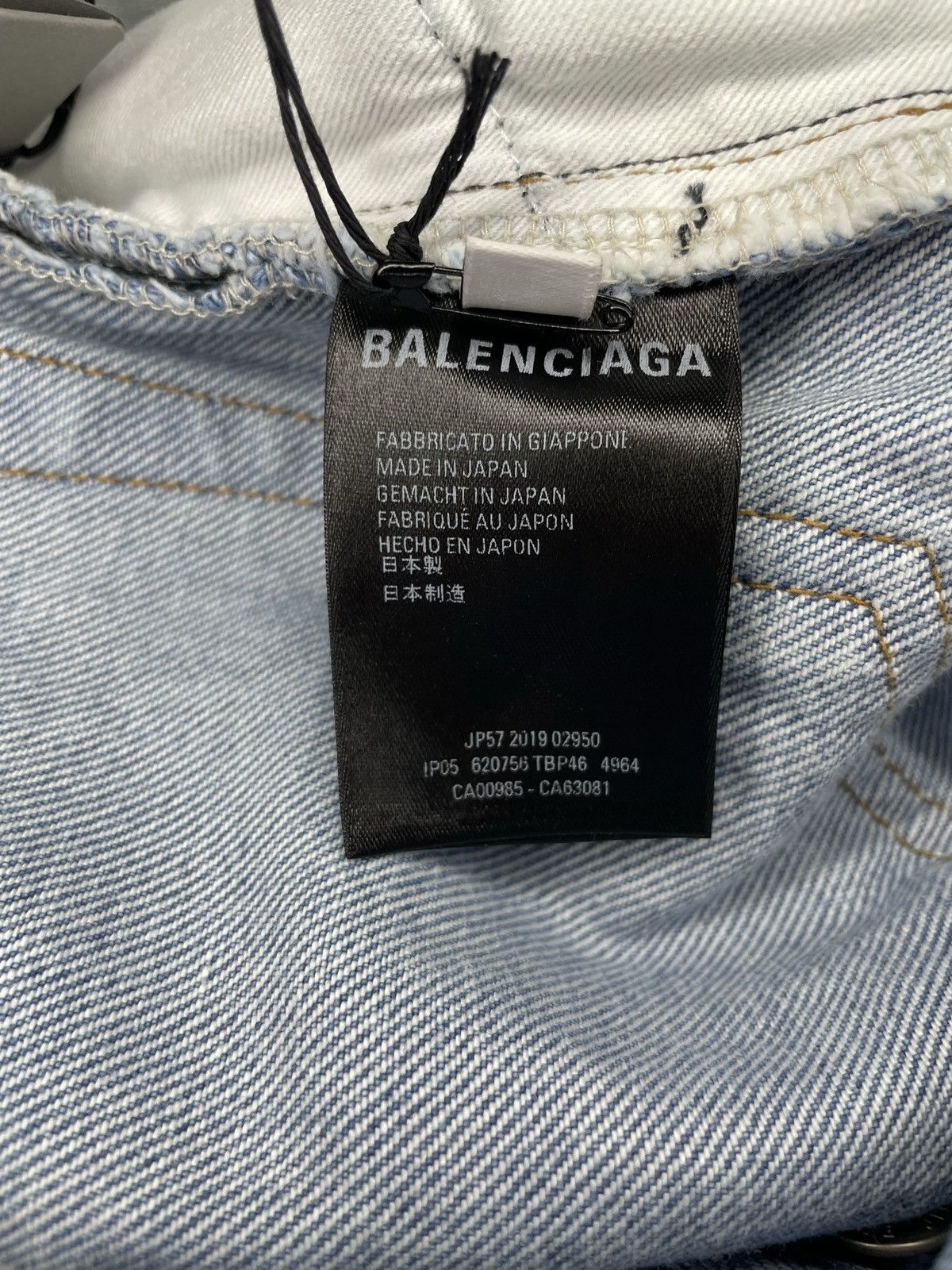 Balenciaga Balenciaga Stonewashed Pleated Jeans Size 27" / US 4 / IT 40 - 12 Thumbnail