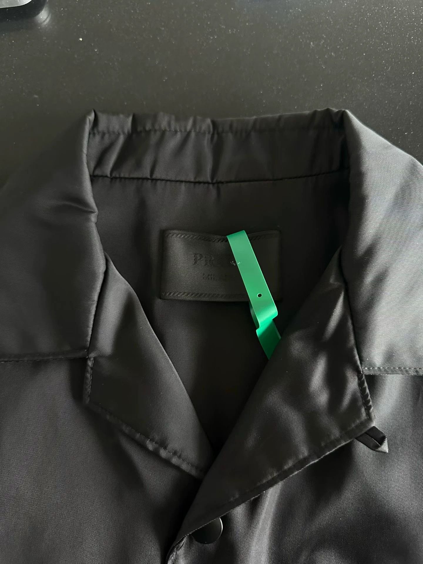 Prada Prada 6-button nylon short-sleeve shirt S new tried Size US S / EU 44-46 / 1 - 3 Thumbnail