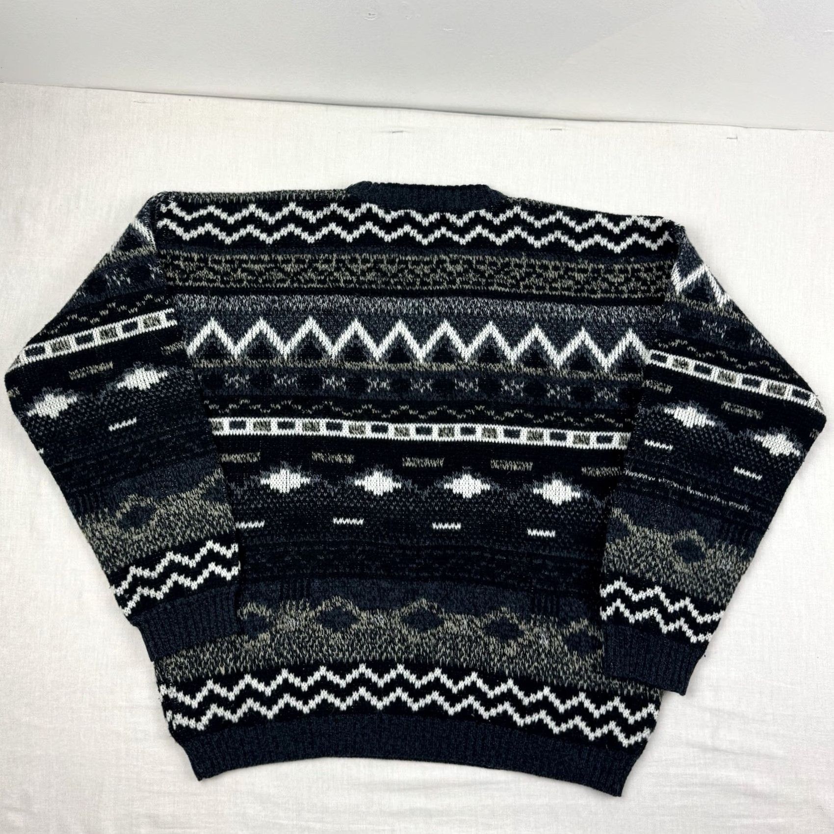 Vintage VINTAGE rue21 Mens Sweater Adult Large Geometric Knit Acrylic Hipster Y2K 90s Mens Size US L / EU 52-54 / 3 - 8 Thumbnail
