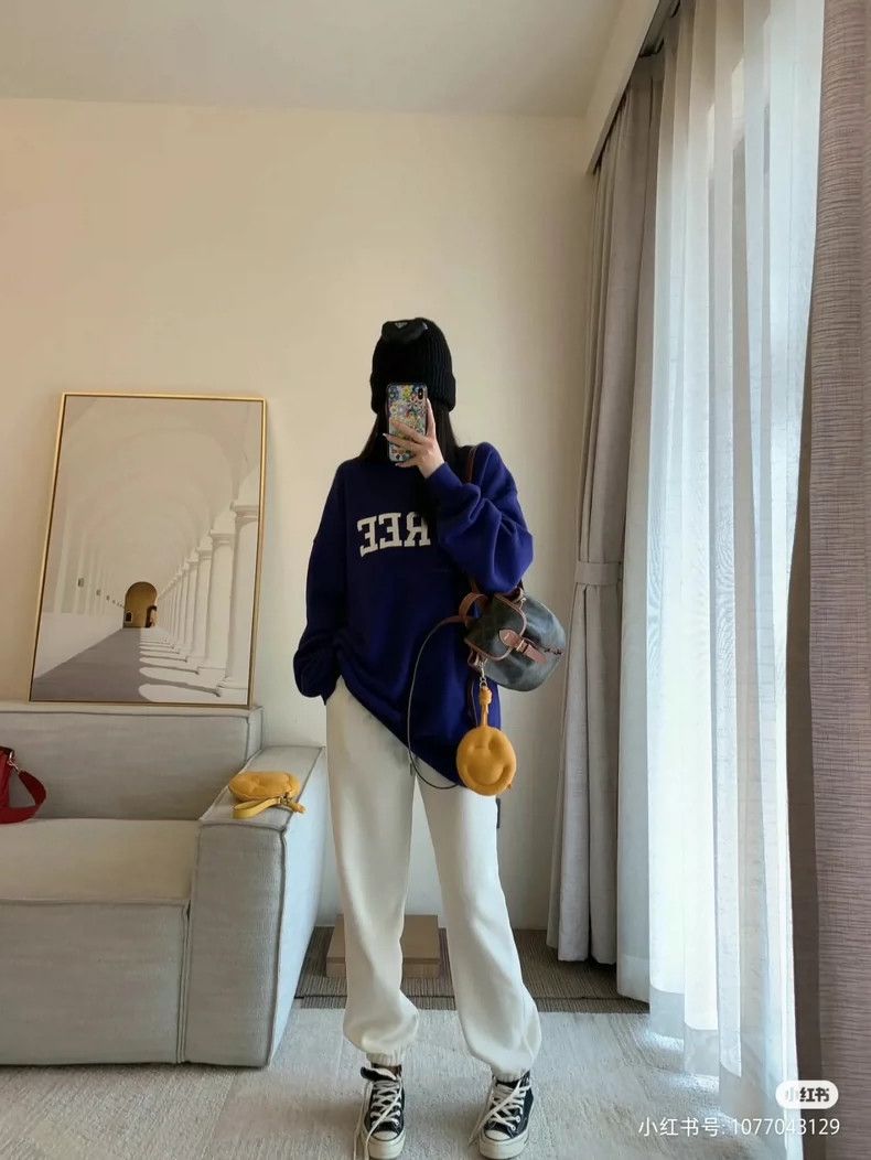 Balenciaga Balenciaga Color-block monogrammed pullover long-sleeve sw Size M / US 6-8 / IT 42-44 - 7 Thumbnail