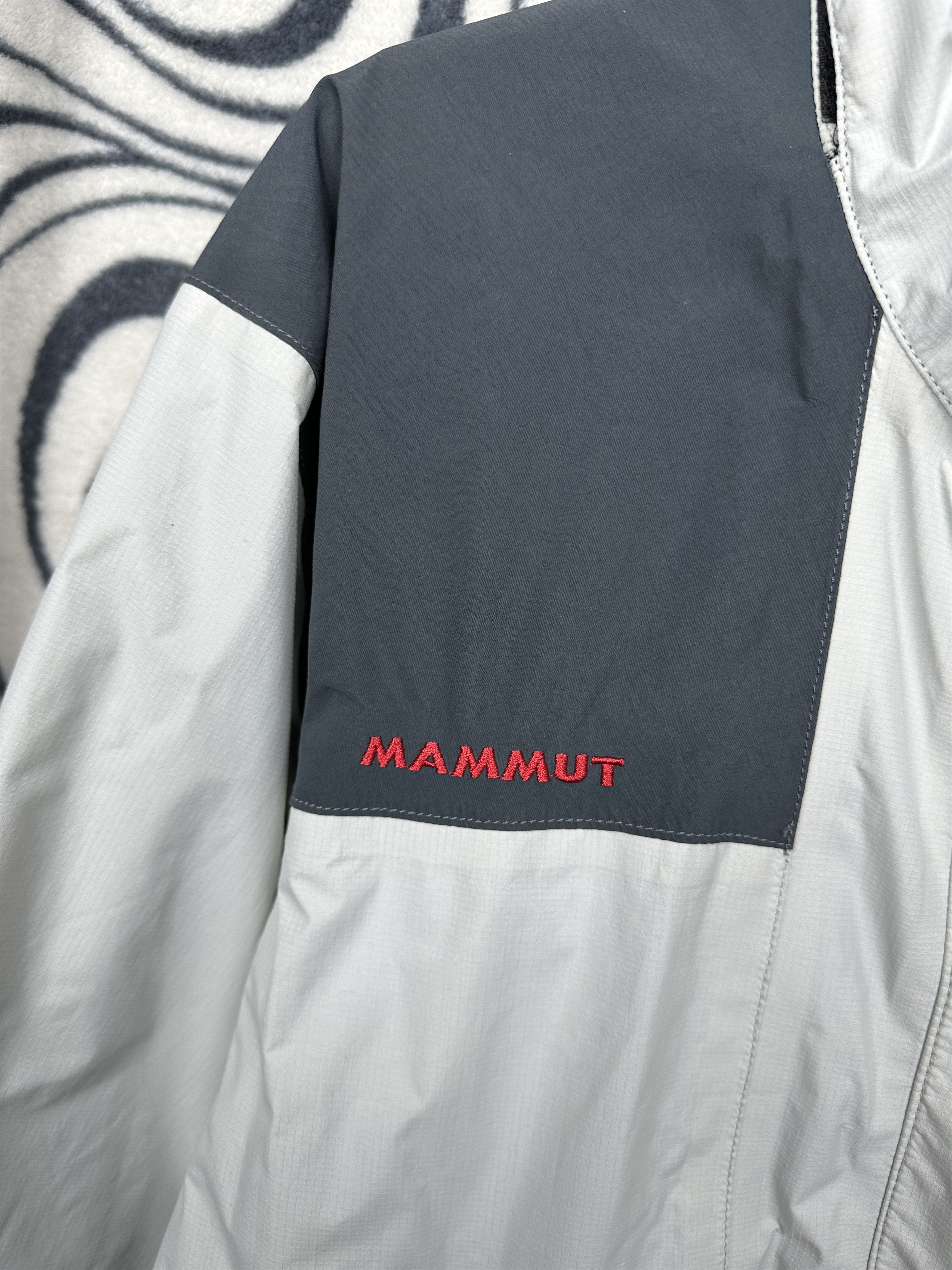 Mammut Mammut Vintage Womens Windbreaker Jacket Size US S / EU 44-46 / 1 - 3 Thumbnail