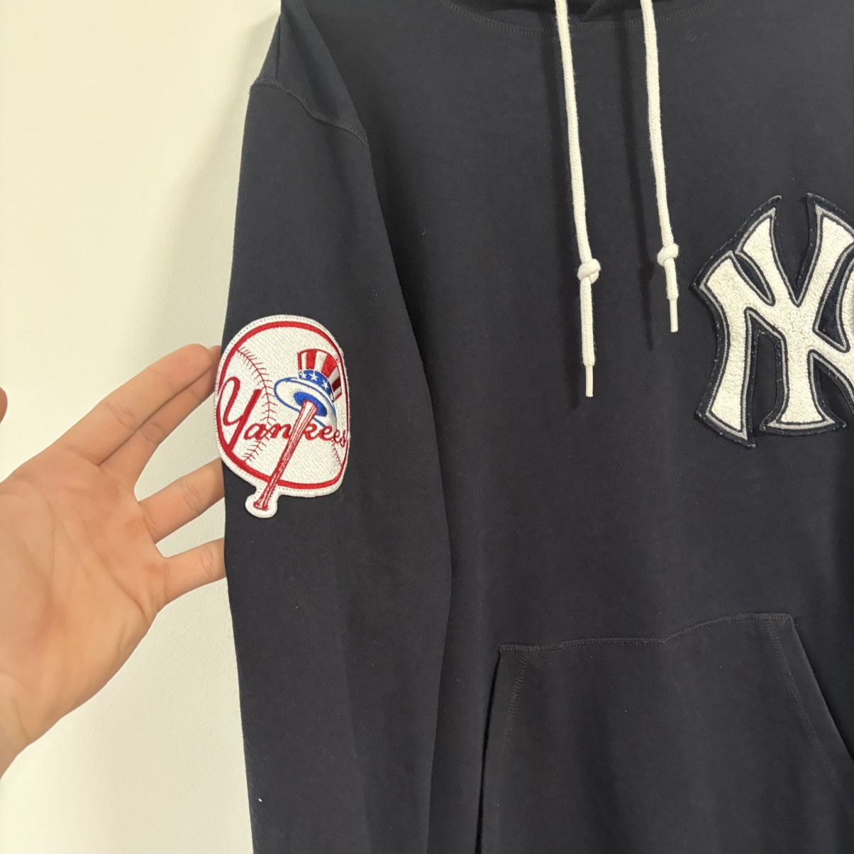New York Yankees Vintage New York Yankees Mens boxy fit hoodie retro casual Size US L / EU 52-54 / 3 - 4 Thumbnail