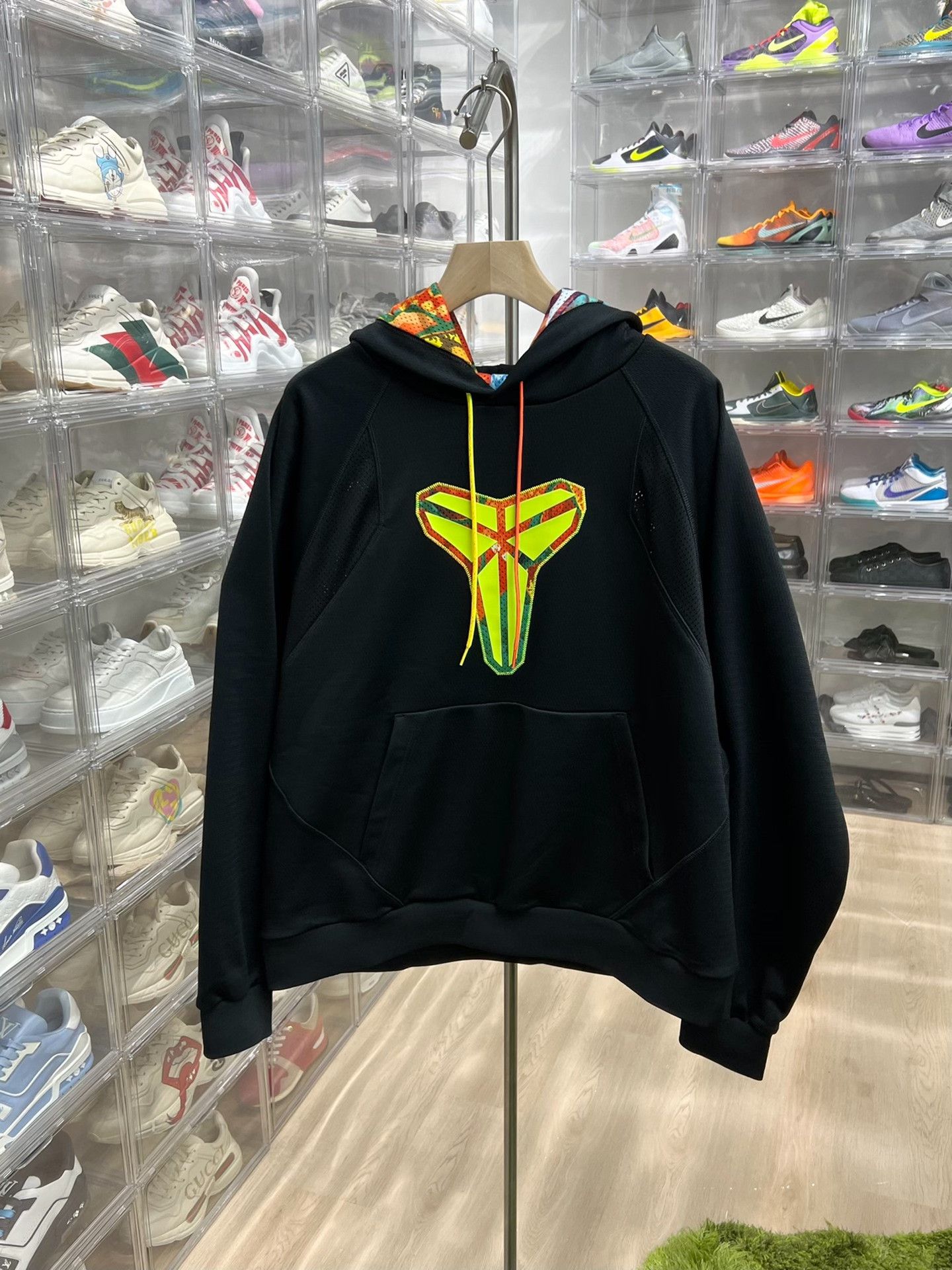 Nike Nike KOBE White Hoodie xxl Men Size US XXL / EU 58 / 5 - 1 Thumbnail