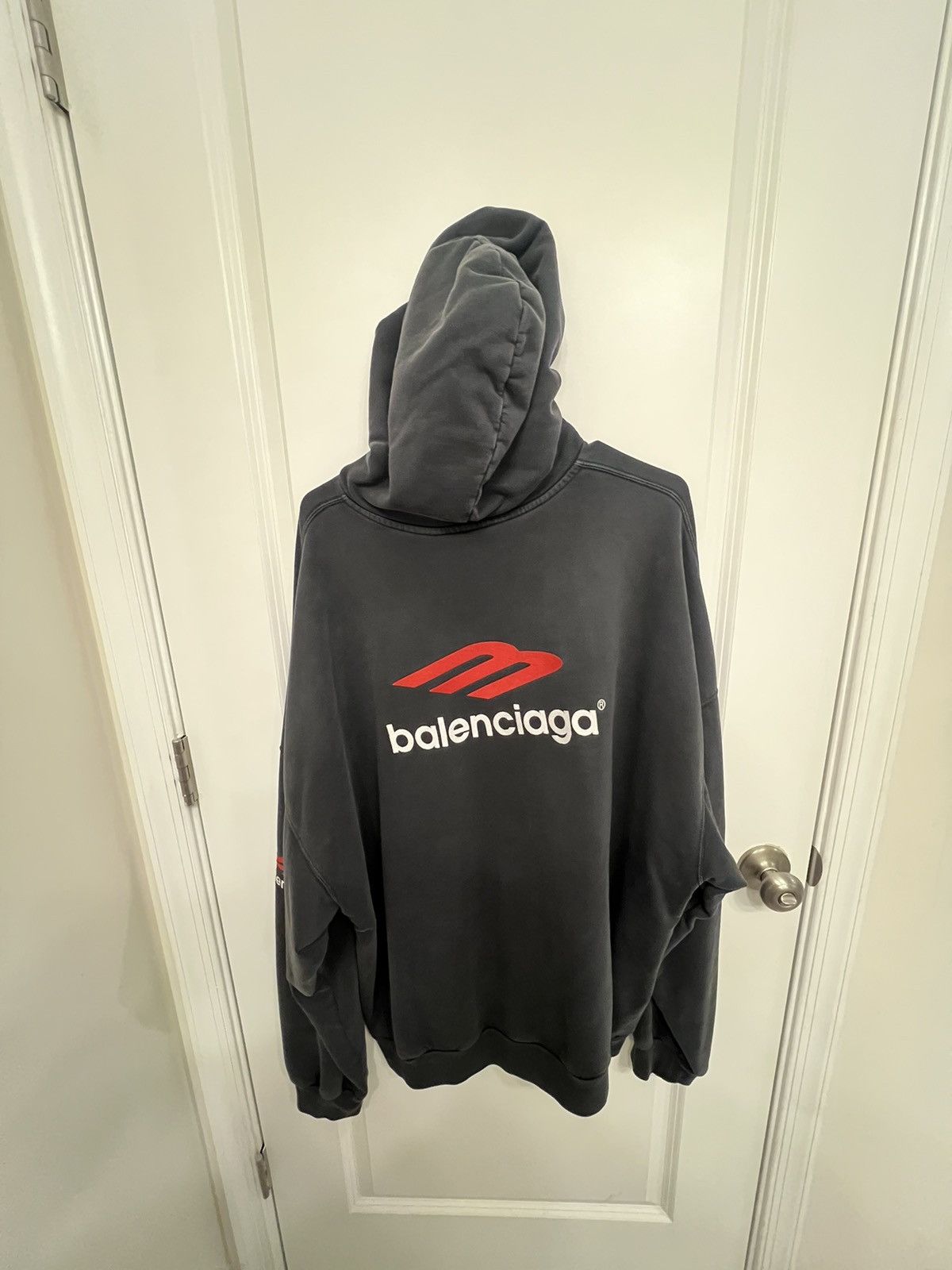 Balenciaga Balenciaga 3B Double Sided Embroidered Hoodie Size US XL / EU 56 / 4 - 2 Thumbnail