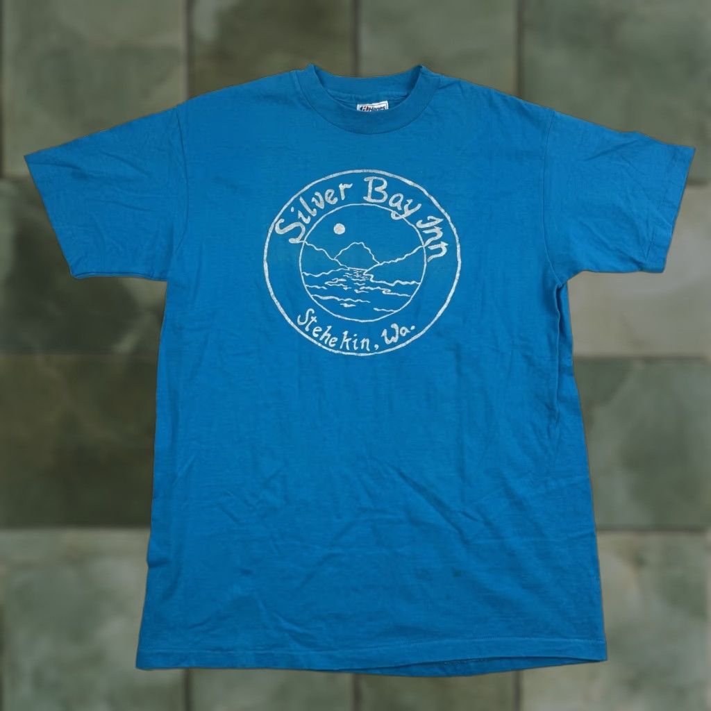 Hanes VINTAGE Hanes Shirt Adult Large Blue Solid Crew Neck Short Sleeve Travel Nature Ocean 90s Mens Size US L / EU 52-54 / 3 - 1 Thumbnail