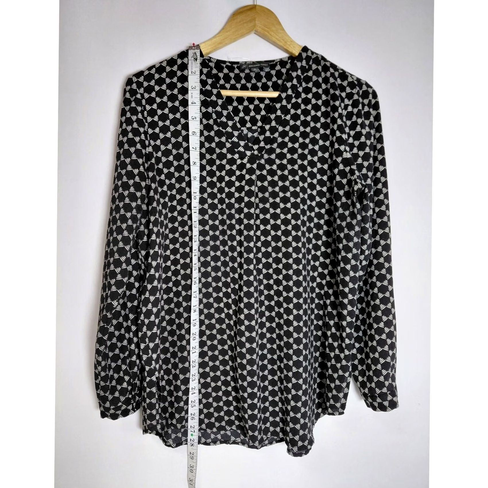 Adrianna Papell ADRIANNA PAPELL Blouse Long Sleeve Collared Button Geometric Print Black White M Womens Size M / US 6-8 / IT 42-44 - 5 Thumbnail