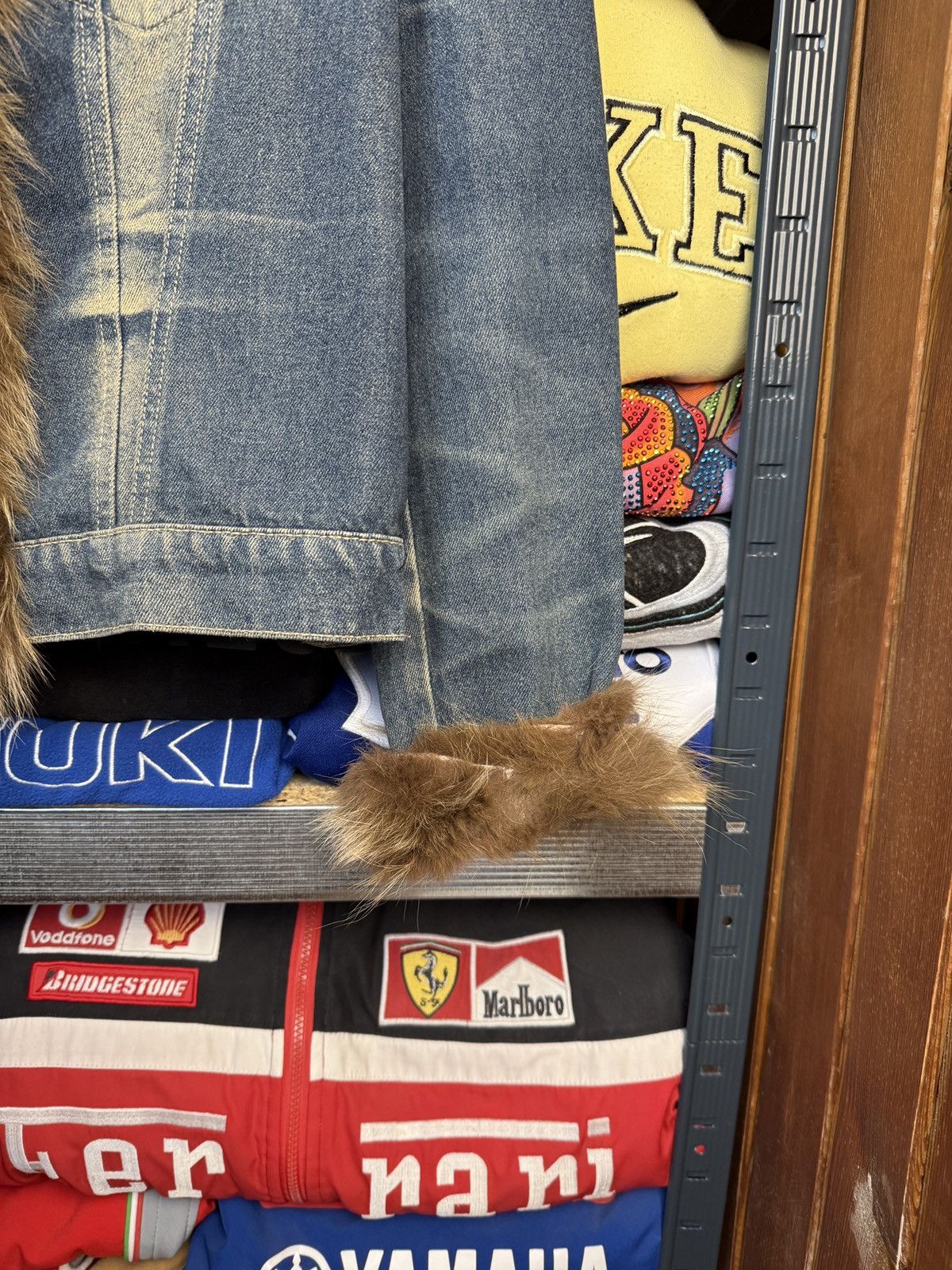 If Six Was Nine Y2K Denim Faux Fur Trim Jacket Distressed Washed Jean Size M / US 6-8 / IT 42-44 - 8 Thumbnail