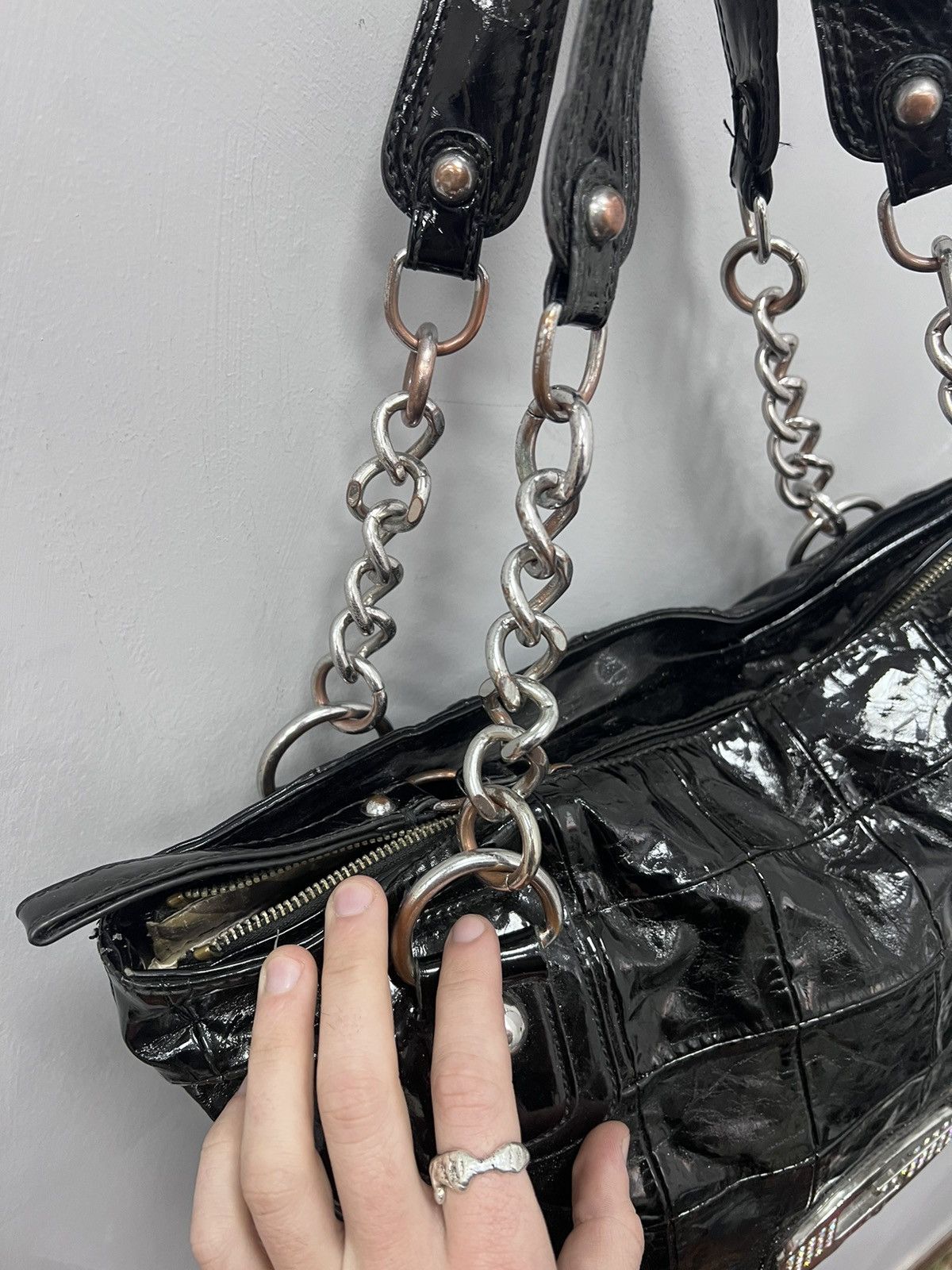 Guess × Vintage Y2K Guess Vintage AVANT GARDE Y2K Hand Shoulder Bag Size ONE SIZE - 7 Thumbnail