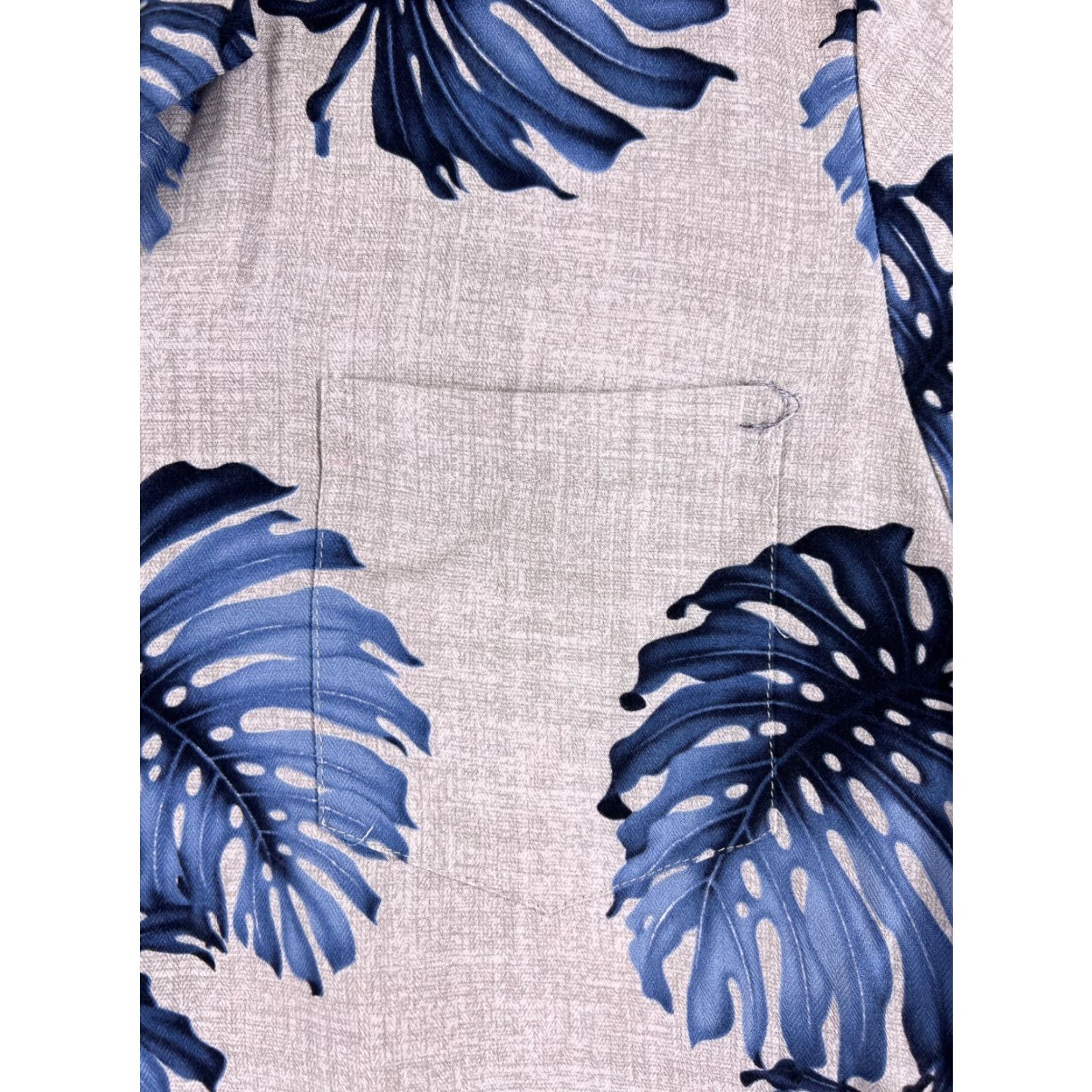 Vintage Pau Hana Hawaiian Shirt Adult Large Blue Floral Palm 100% Rayon Button Up Size US L / EU 52-54 / 3 - 6 Thumbnail