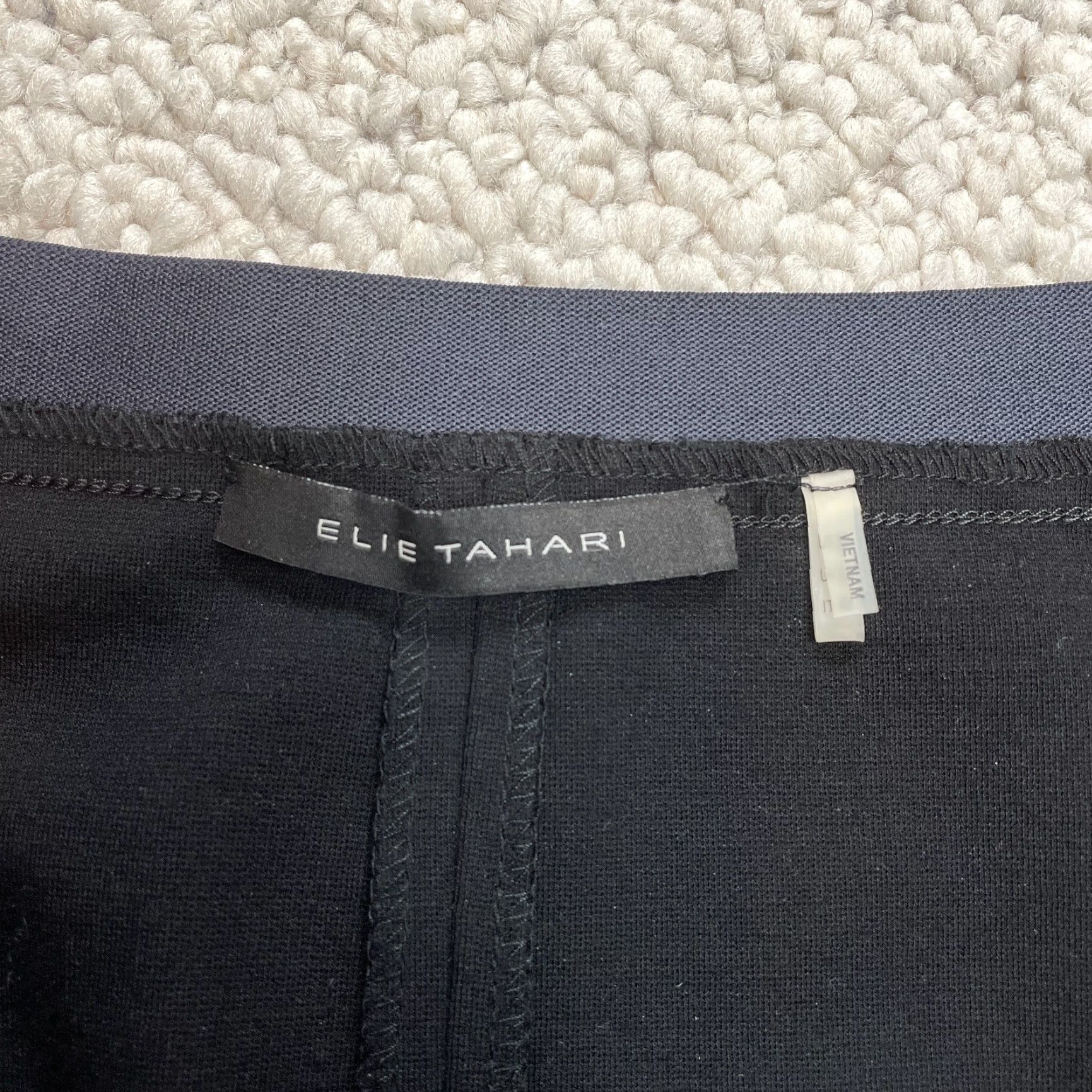 Elie Tahari Elie Tahari Skirt Womens 10 Black Full Zip Stretch Rayon Solid Pencil Straight Size 32" / US 10 / IT 46 - 7 Thumbnail