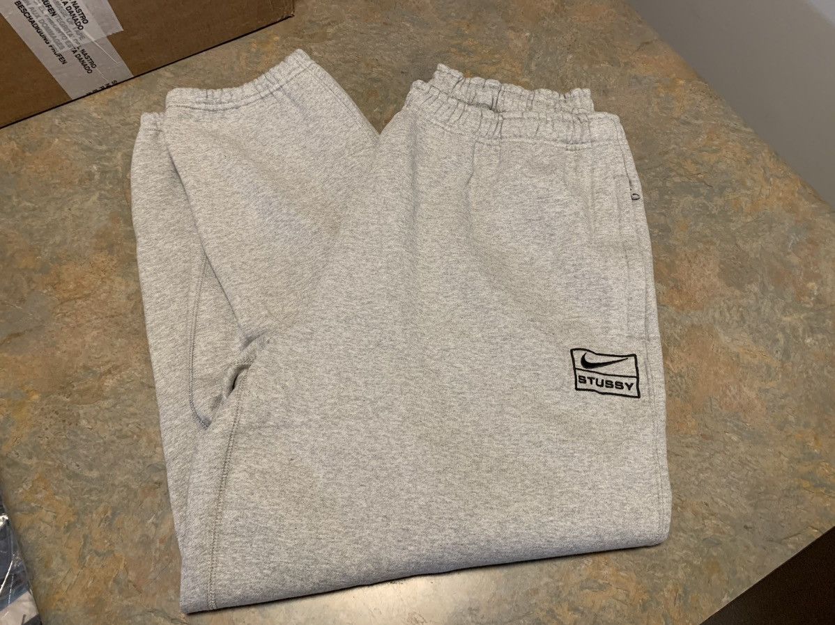 image of Nike Sweatpants Joggers Size Xxl in Grey, Men's