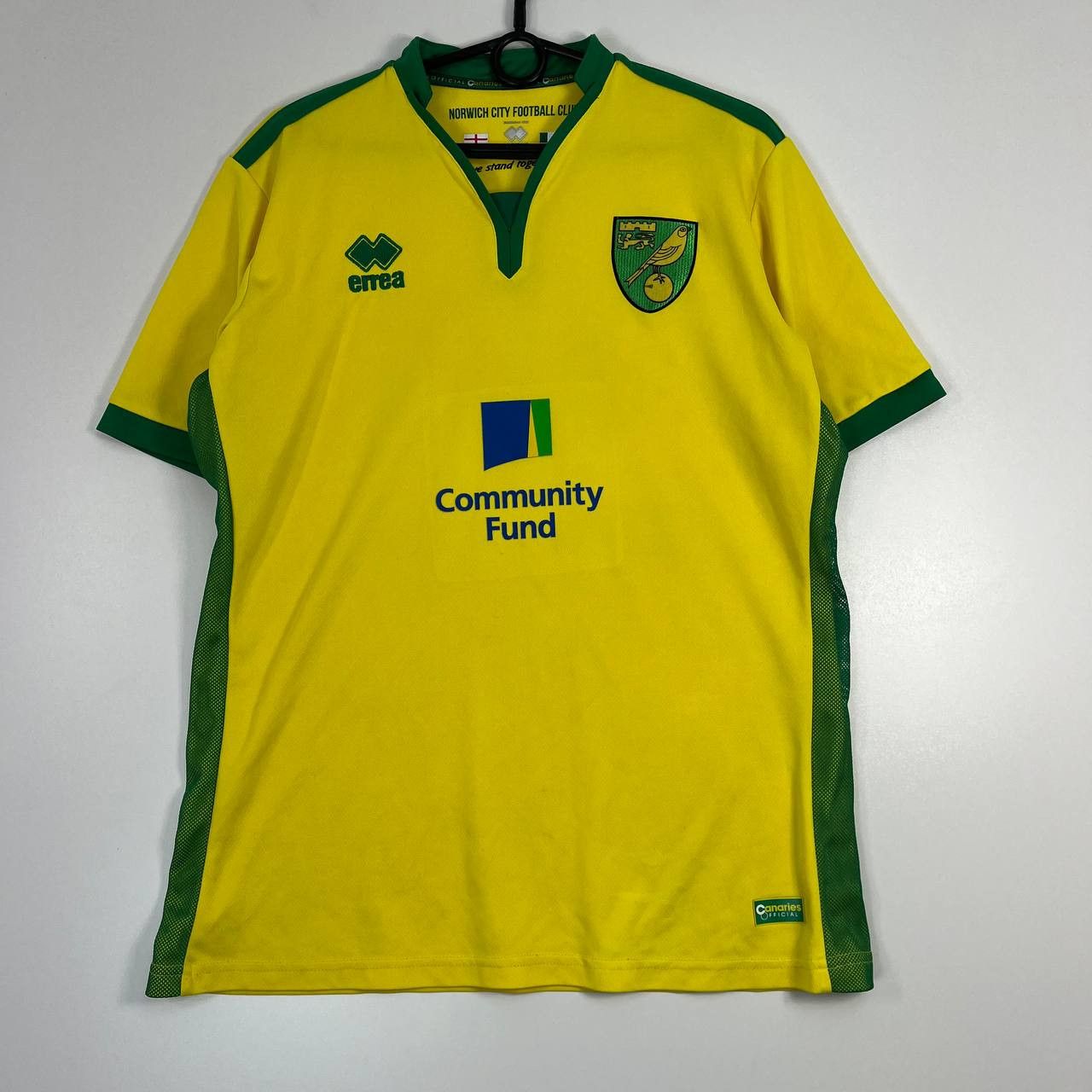 Errea Norwich City 2016/17 Home Football Soccer Jersey Errea Sz L Size US L / EU 52-54 / 3 - 1 Thumbnail