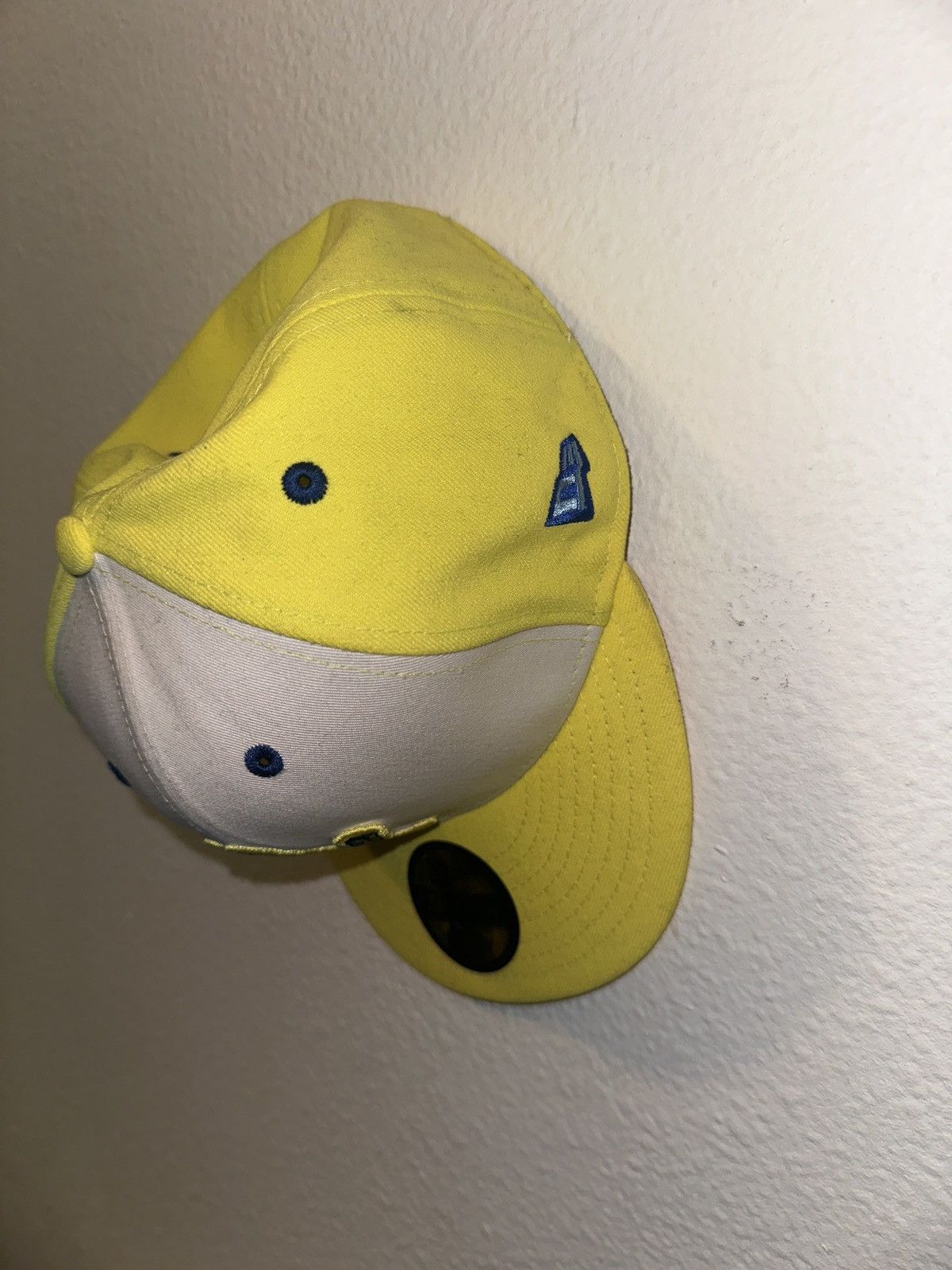 New Era 71/8 New Era “Tweety Bird” St. Louis Fitted Hat Size ONE SIZE - 3 Thumbnail