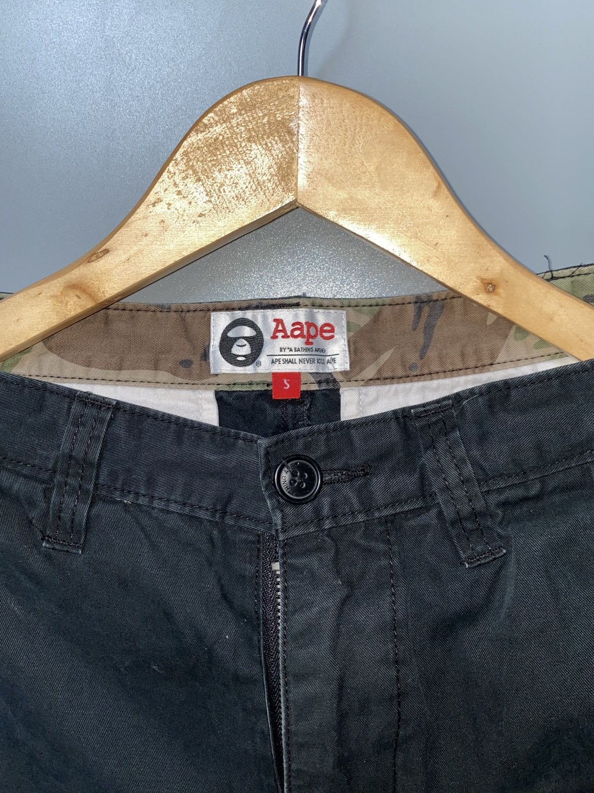 Aape Aape Black Short Size US 32 / EU 48 - 2 Thumbnail