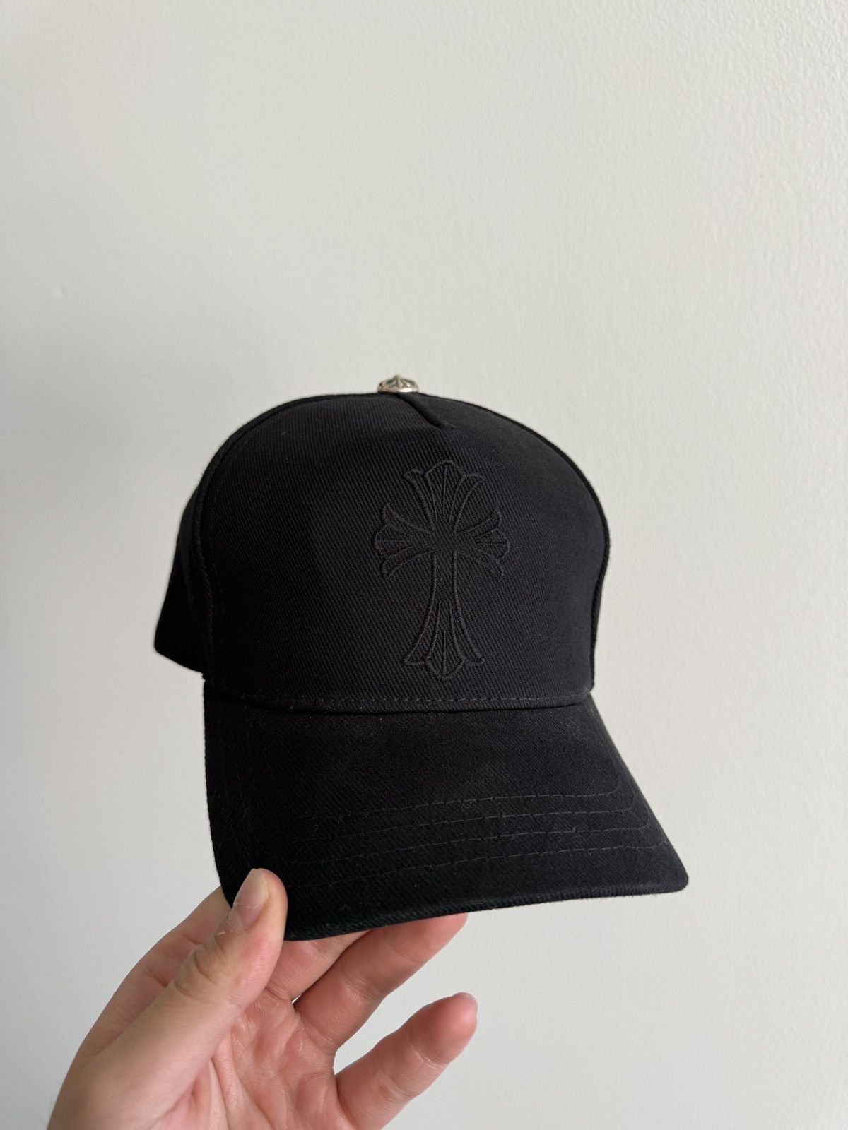 Chrome Hearts Chrome Hearts Cross Logo Hat Size ONE SIZE - 1 Thumbnail