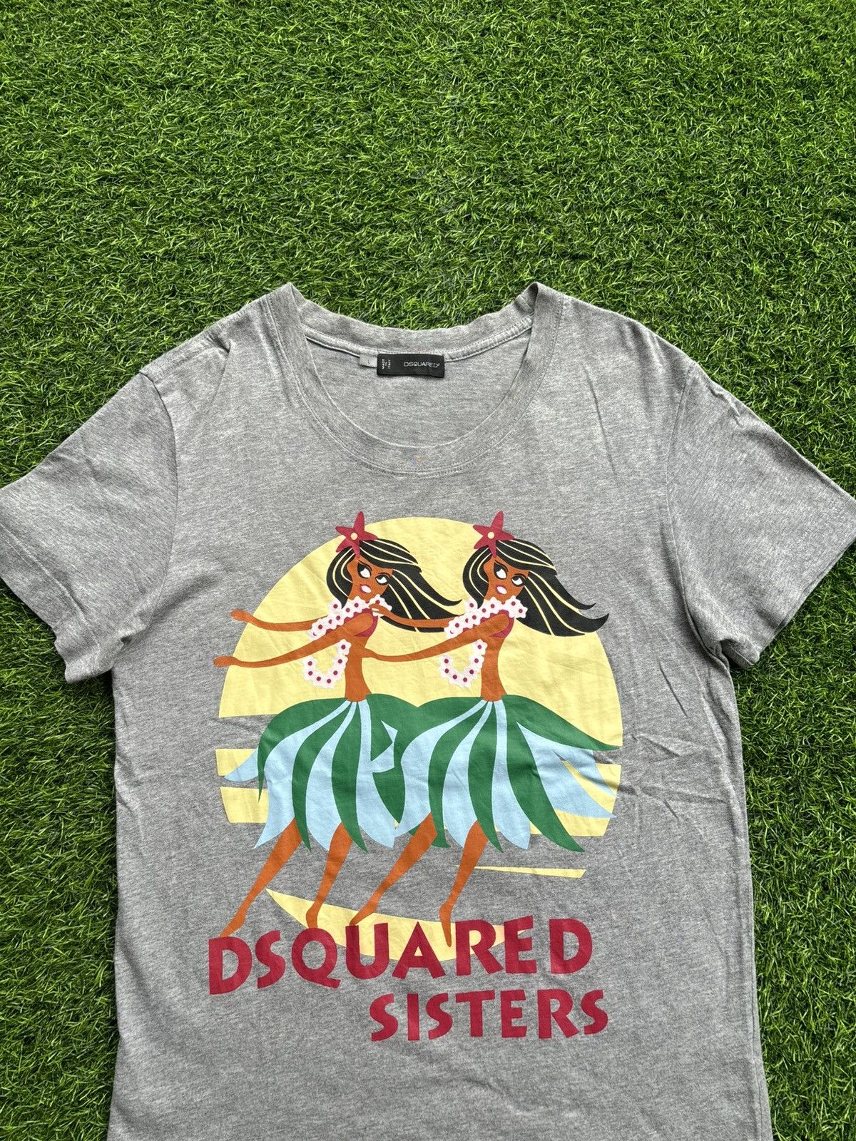 Dsquared2 Dsquared2 sisters Tshirt Size US L / EU 52-54 / 3 - 2 Thumbnail