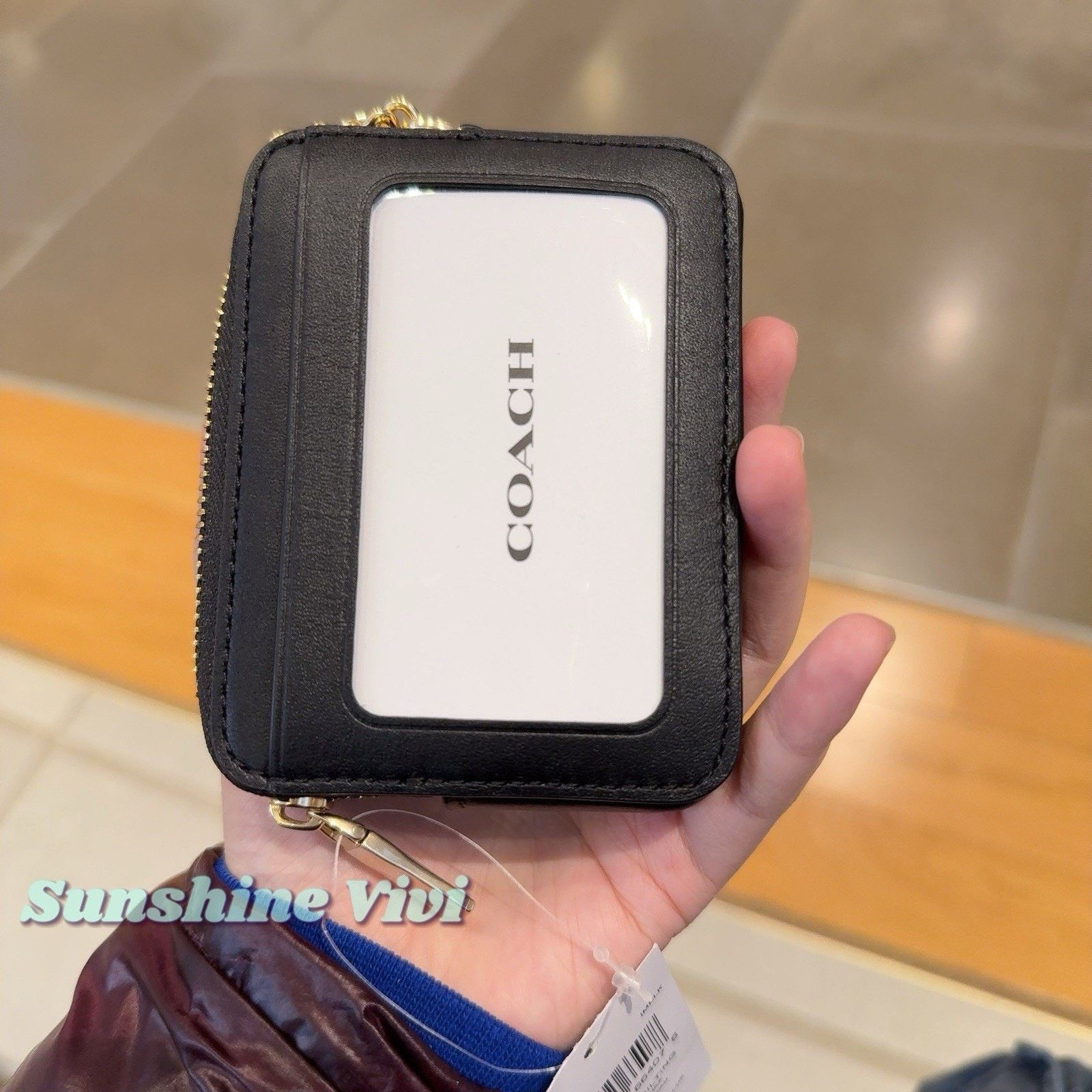 Coach NWT Coach Zip Card Case Quilting CZ467 Leather, Gold/Black Size ONE SIZE - 6 Thumbnail