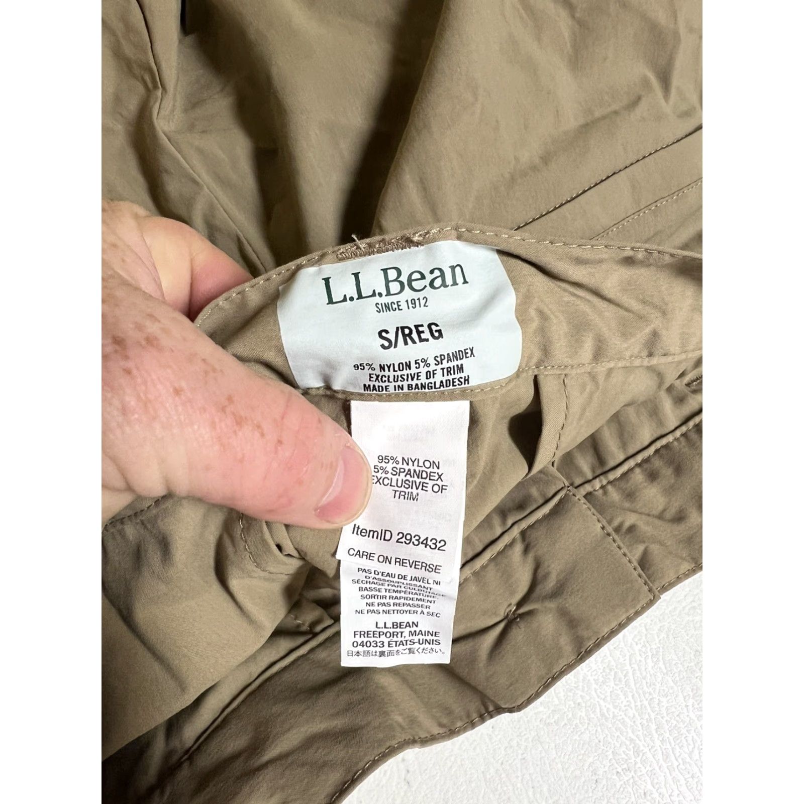 Vintage L. L. Bean Hiking Pants Mens Small REG Tan Nylon Cargo Pockets Flat Front Belted Tapered Inseam 32 Short Reg Mens Size US 29 - 4 Thumbnail