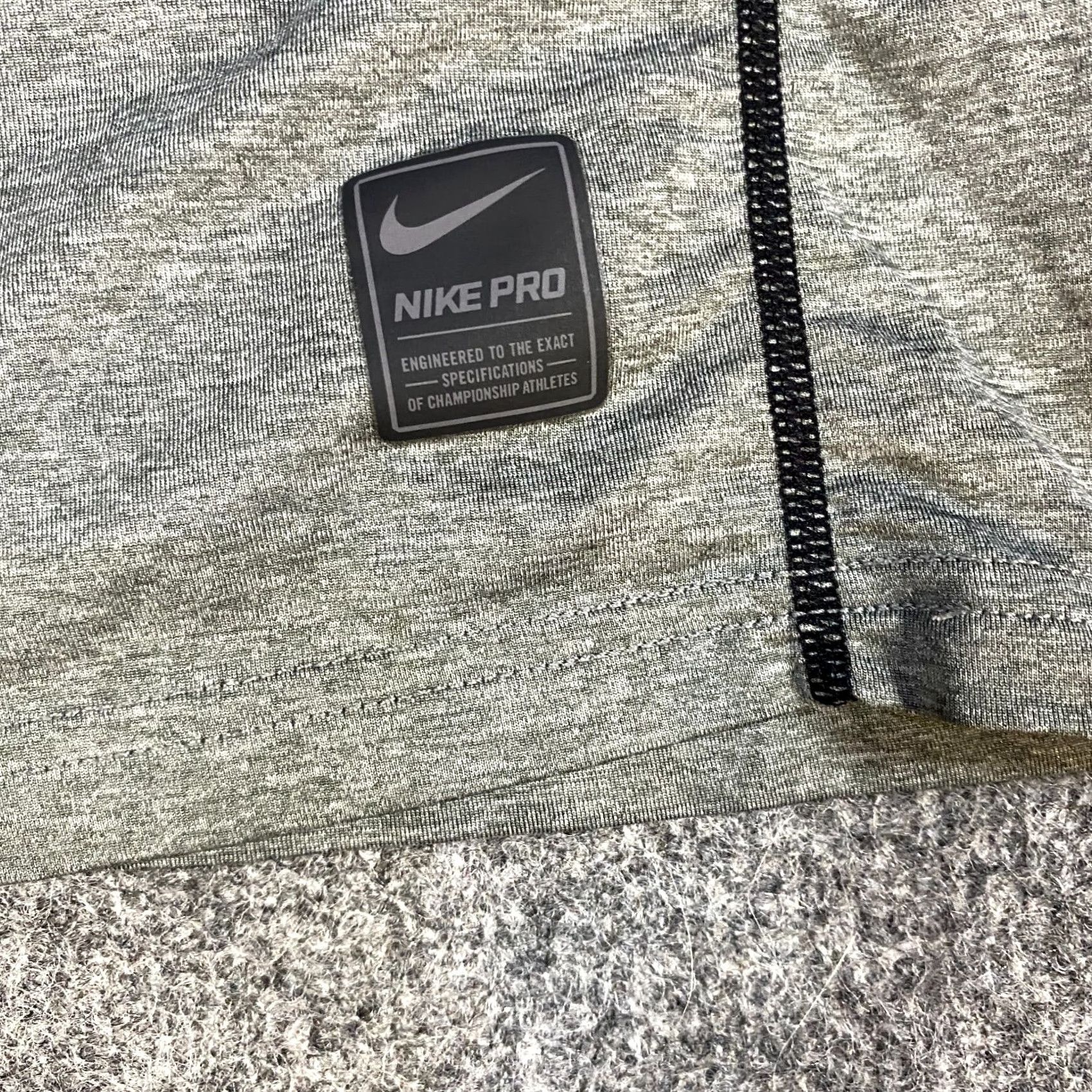 Nike Nike Pro Shirt S Gray Short Sleeve Crew Neck Pullover Activewear Mens T-Shirt Nike Pro Size US S / EU 44-46 / 1 - 2 Thumbnail