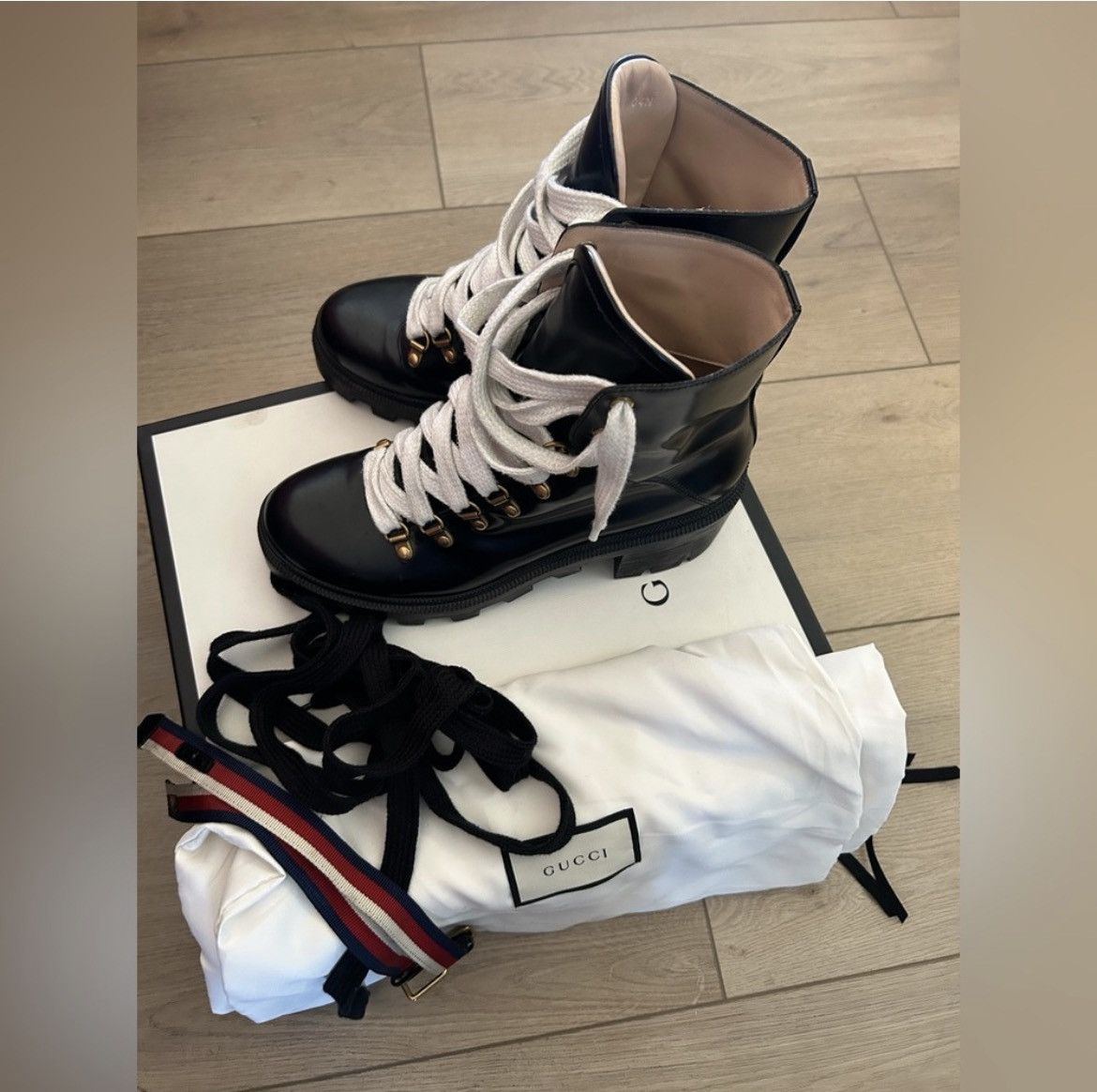 Gucci Gucci very gently used leather sylvie boot size 39 Size US 9 / IT 39 - 2 Thumbnail