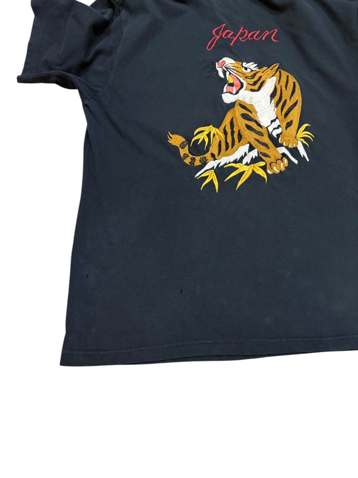 Japanese Brand Keys Japan Embroidery Tiger Roar Shirt Size US M / EU 48-50 / 2 - 6 Thumbnail