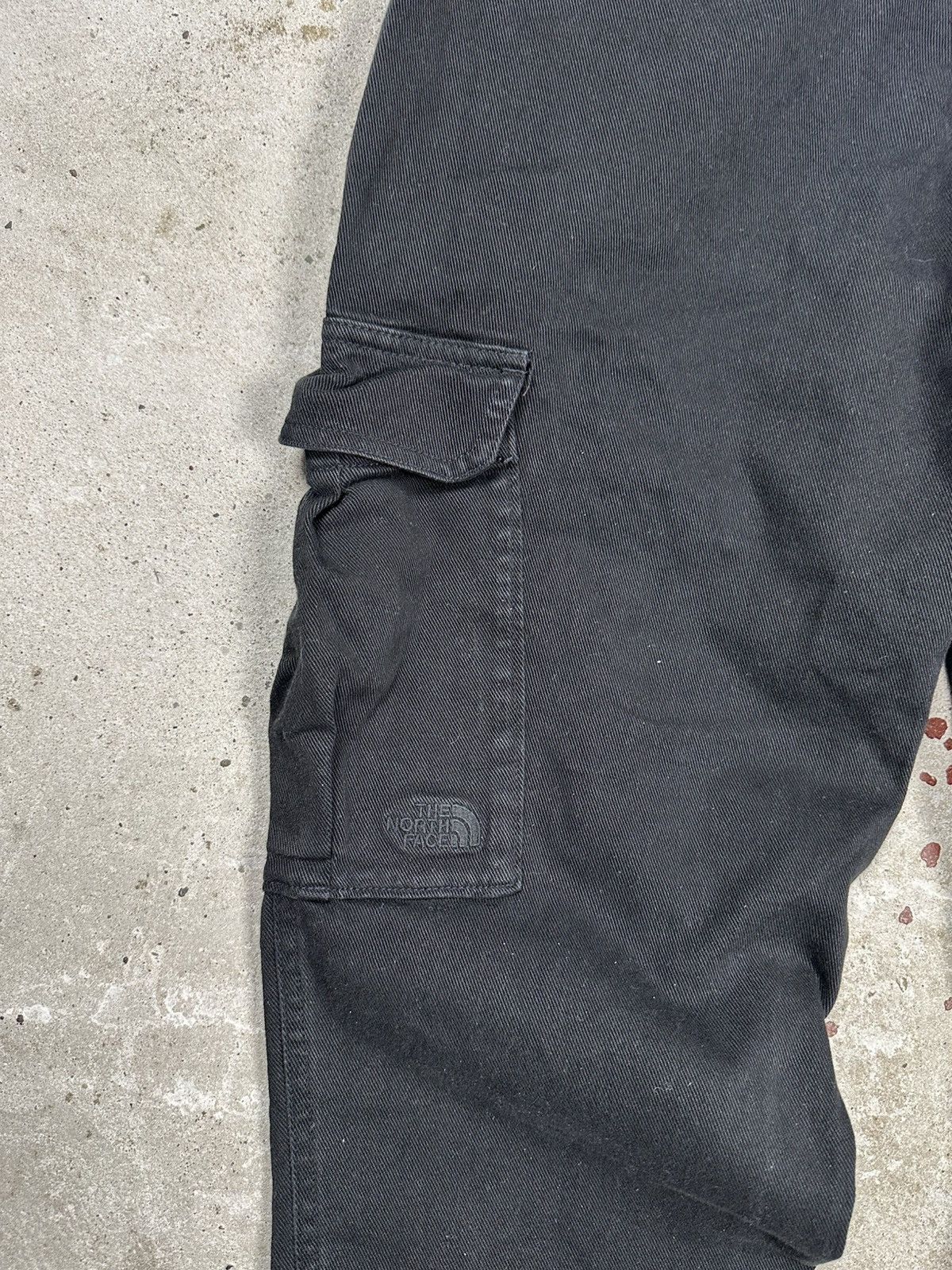 The North Face Vintage Y2K The North Face Cargo Black Denim Pants Jeans Size US 30 / EU 46 - 13 Thumbnail