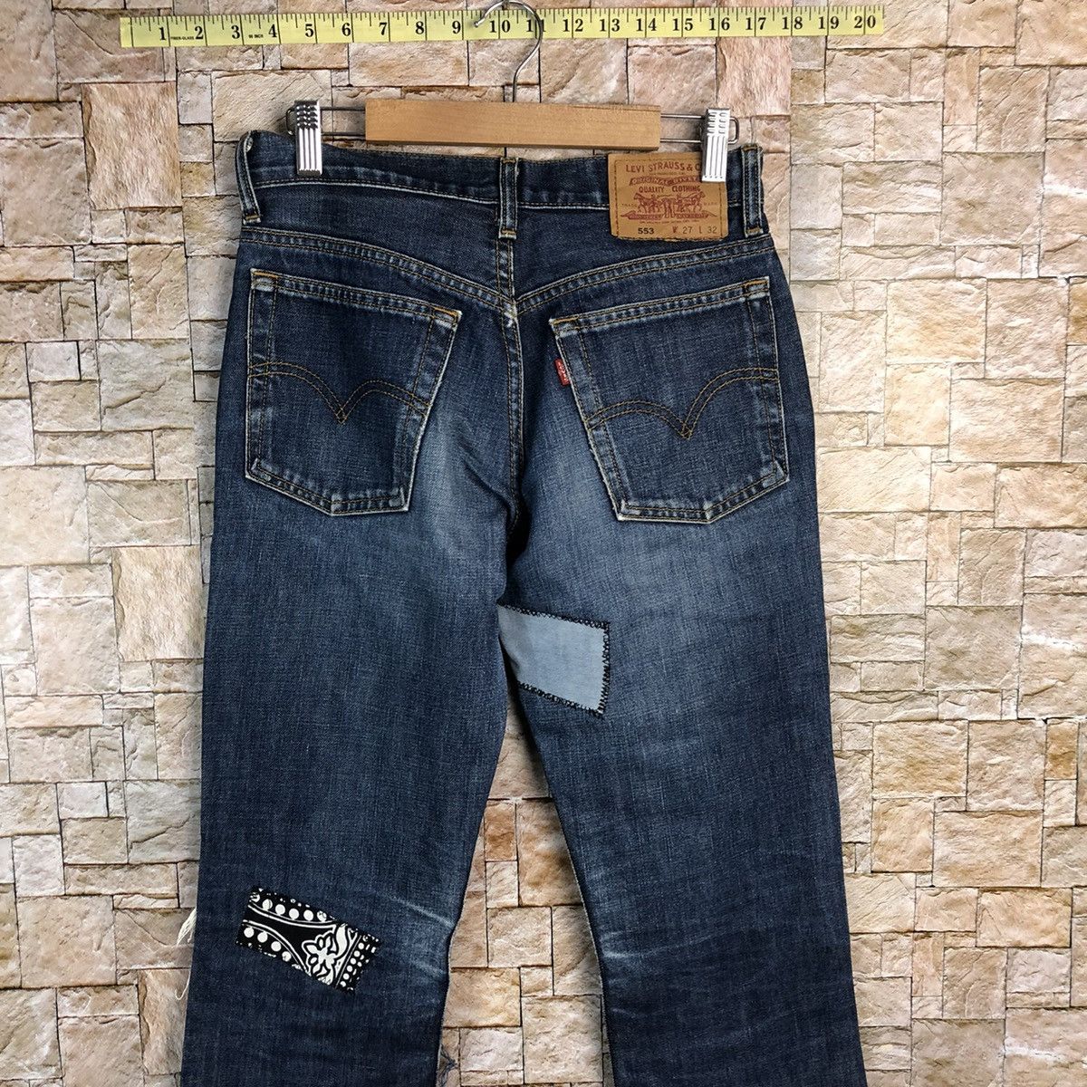 Levi's DL 553 Levis patchwork Distressed ripped Denim jeans #A135 Size US 27 - 18 Thumbnail