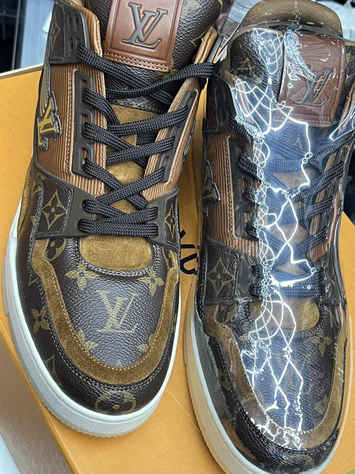 Louis Vuitton Louis Vuitton Trainer Low Sneakers Size US 9.5 / EU 42-43 - 8 Thumbnail