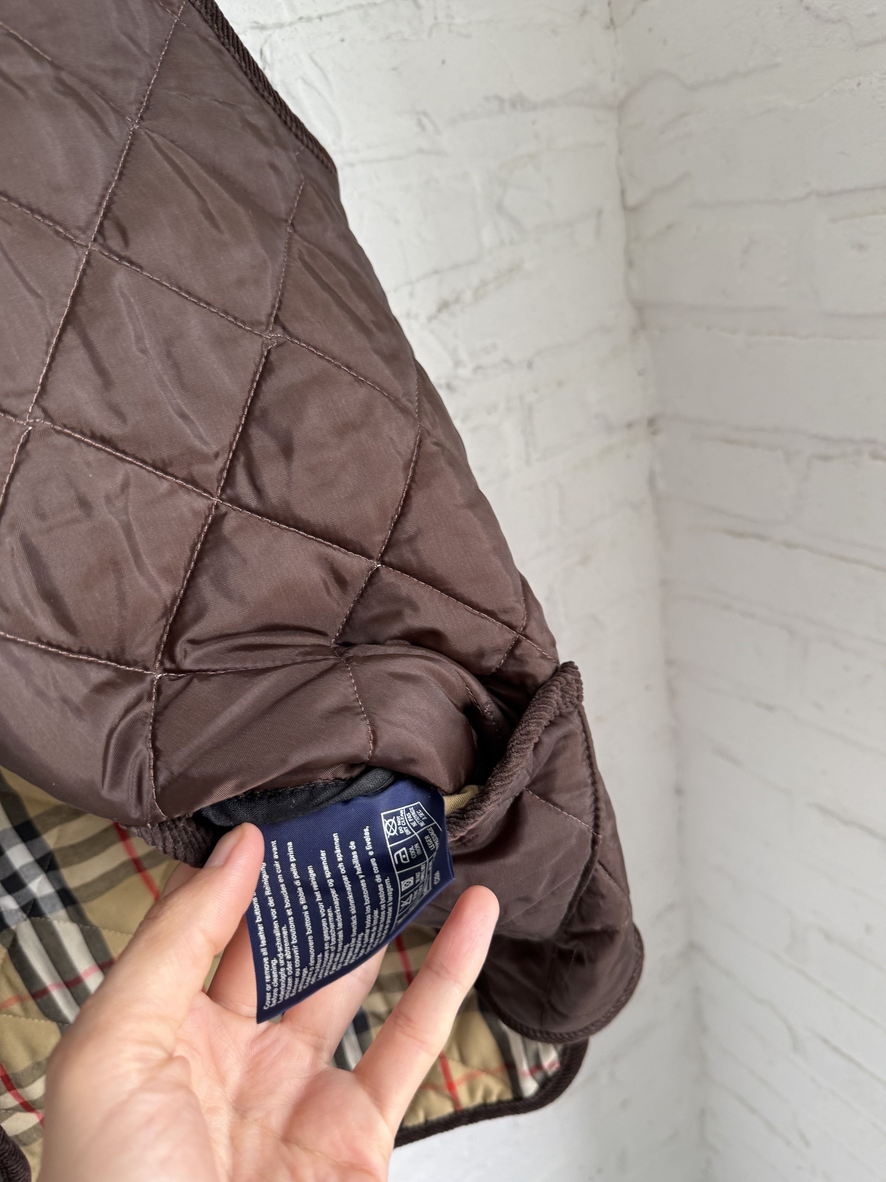 Burberry Vintage 90s Burberrys quilted liner vest nova check lining Size US XL / EU 56 / 4 - 9 Thumbnail